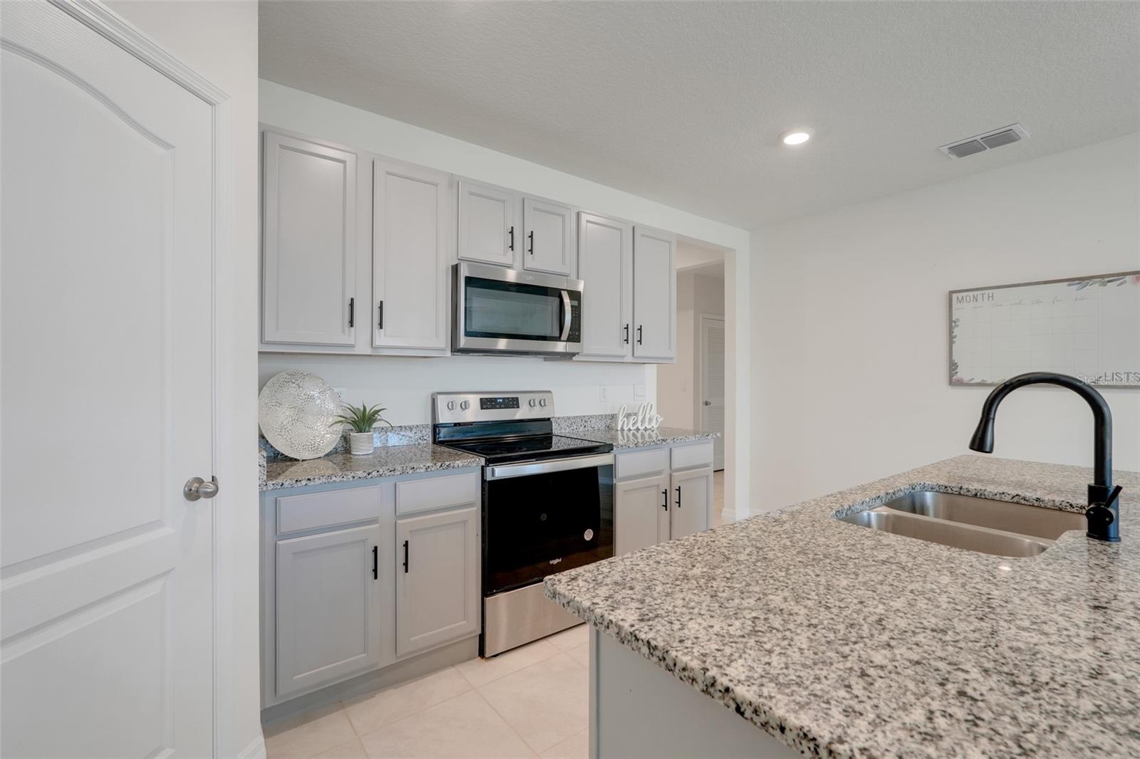 Image 6 of 32 For 11284 Amber Ridge Drive