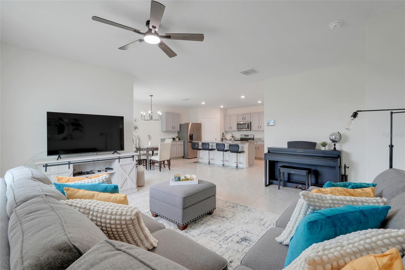 Image 9 of 32 For 11284 Amber Ridge Drive
