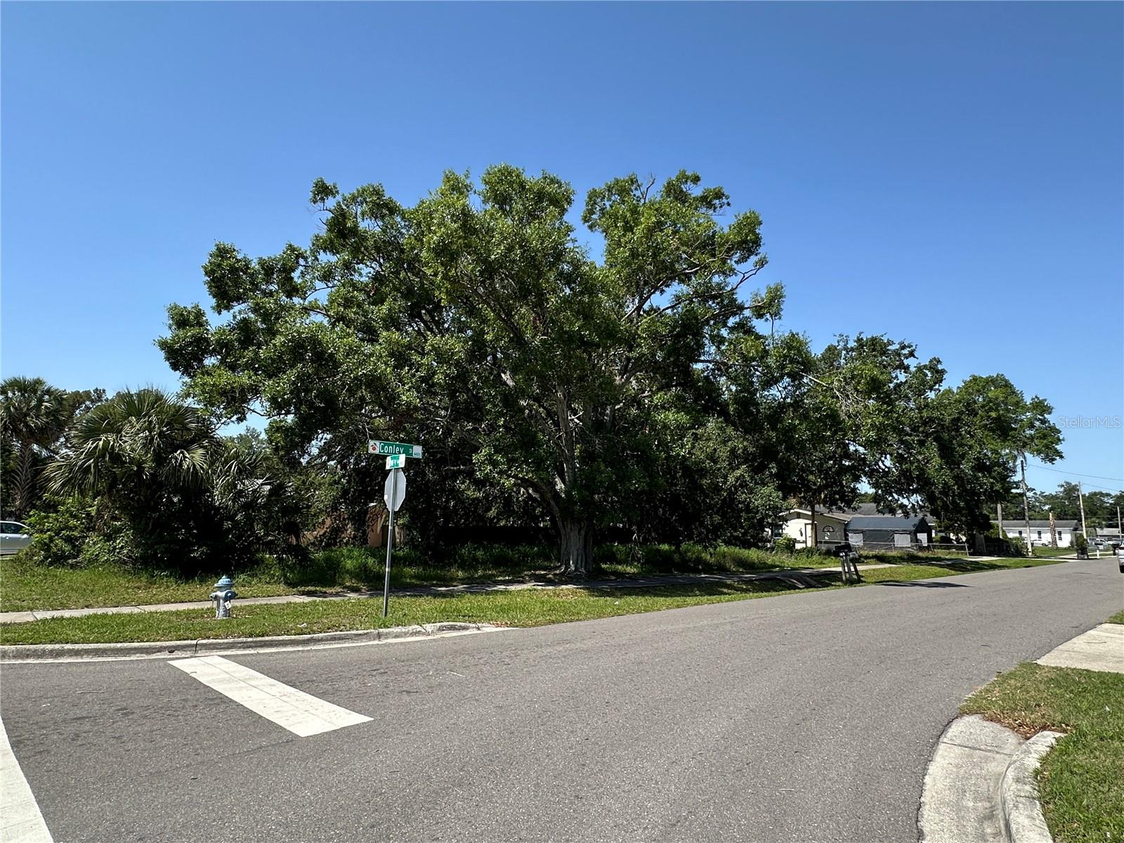 Image 4 of 9 For 802 Ivey Lane