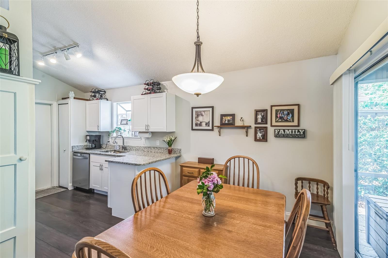 Image 15 of 30 For 544 Remington Oak Drive