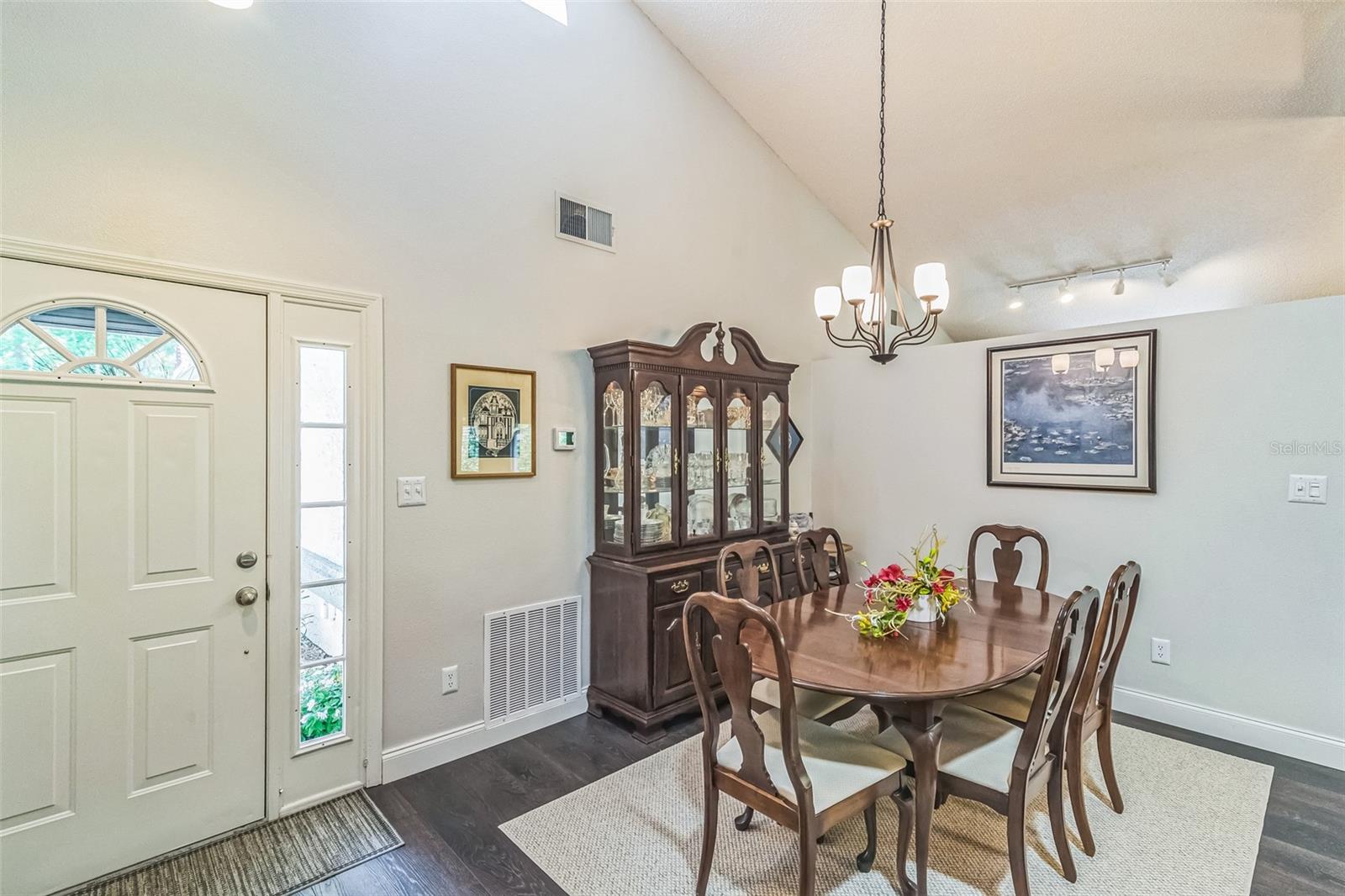 Image 3 of 30 For 544 Remington Oak Drive