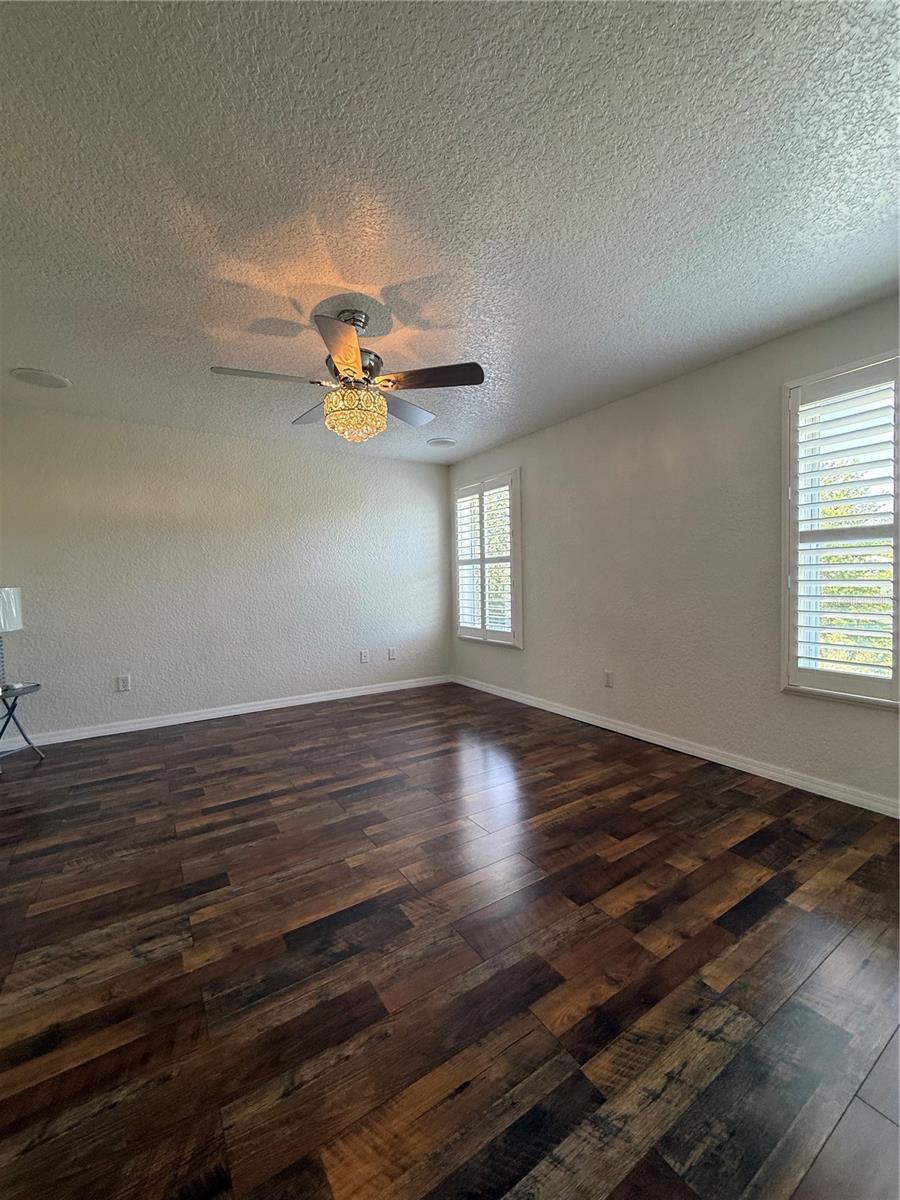 Image 15 of 46 For 5107 122nd Boulevard