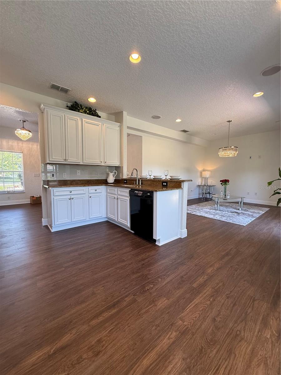 Image 6 of 46 For 5107 122nd Boulevard