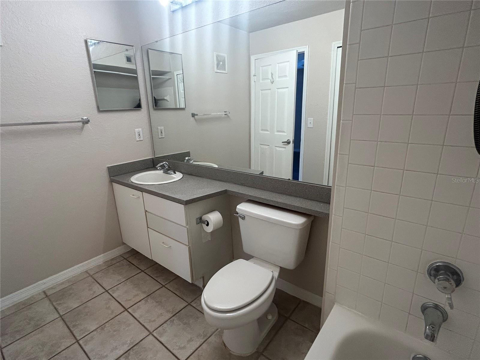 Image 7 of 28 For 8939 Latrec Avenue 1312