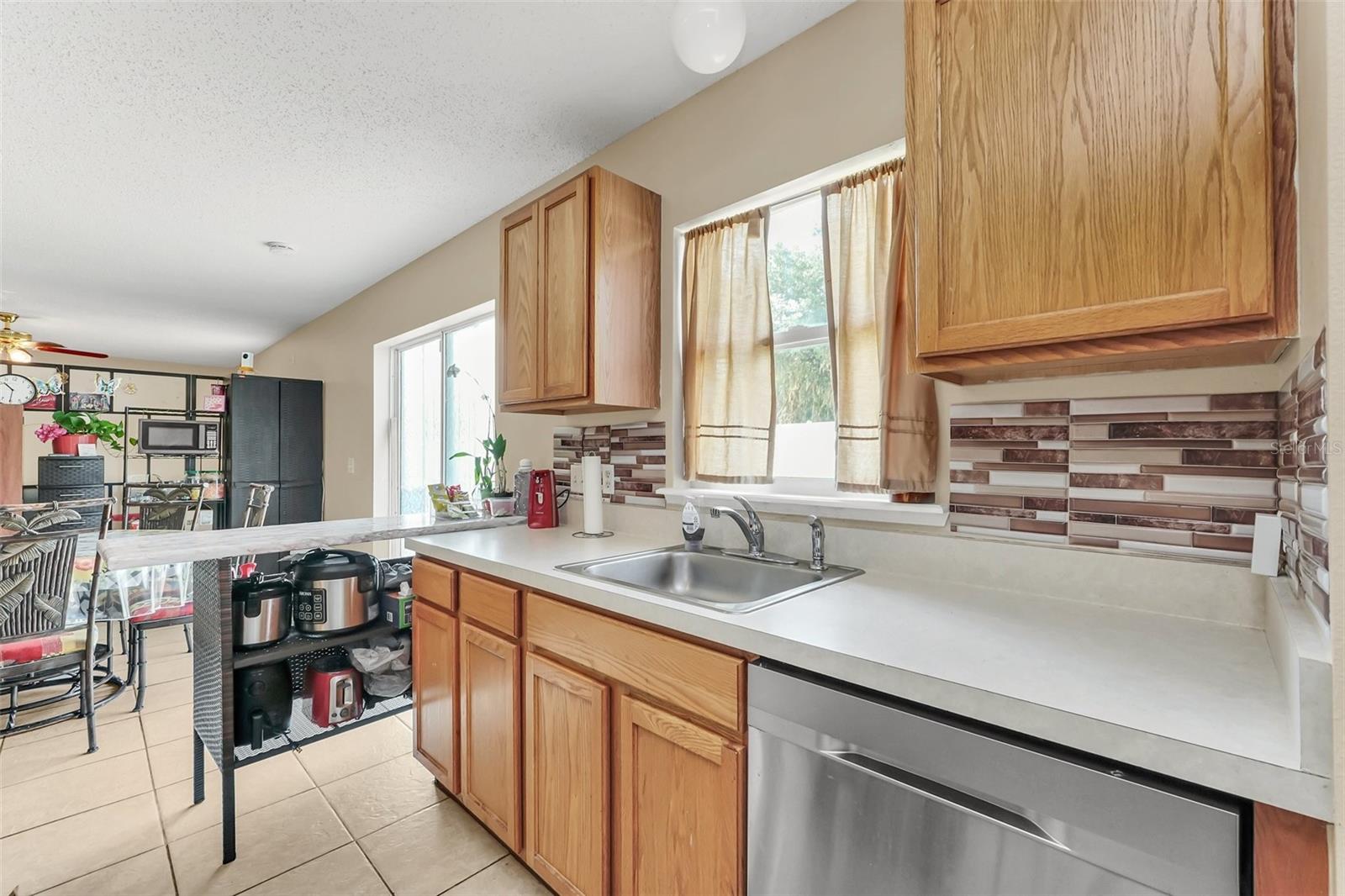 Image 11 of 31 For 510 Lobelia Drive