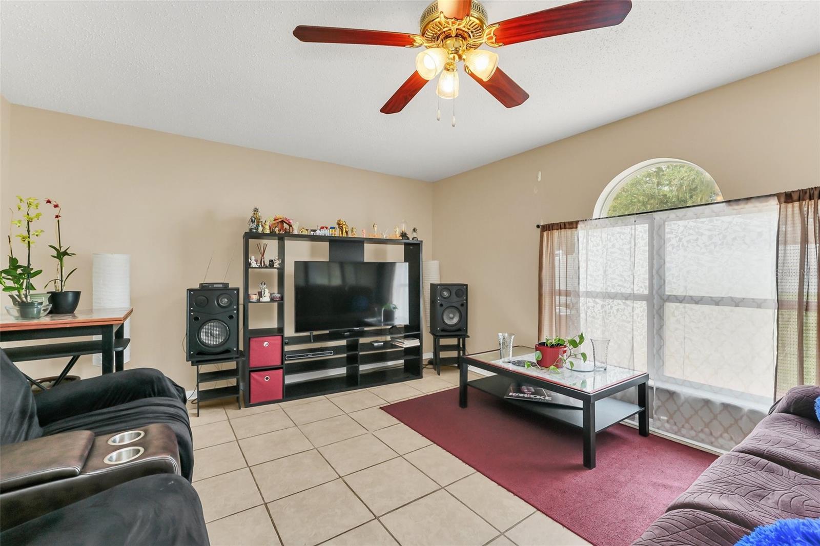 Image 12 of 31 For 510 Lobelia Drive