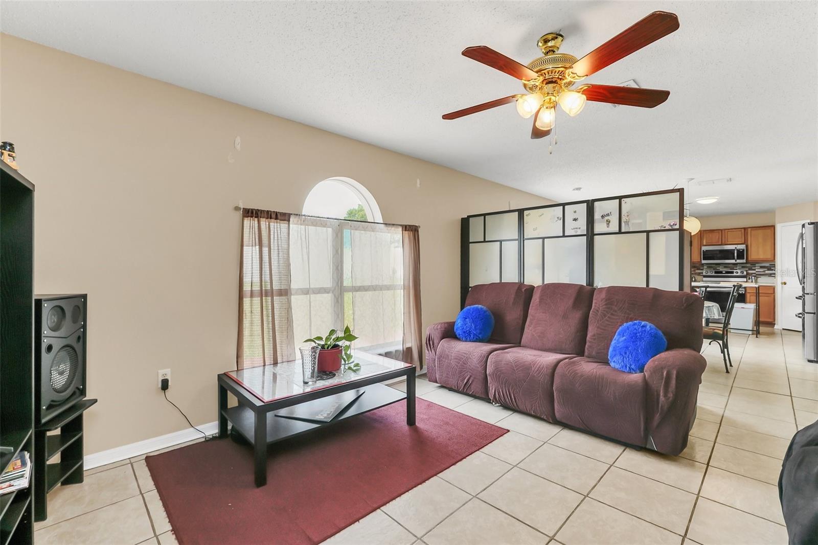 Image 13 of 31 For 510 Lobelia Drive