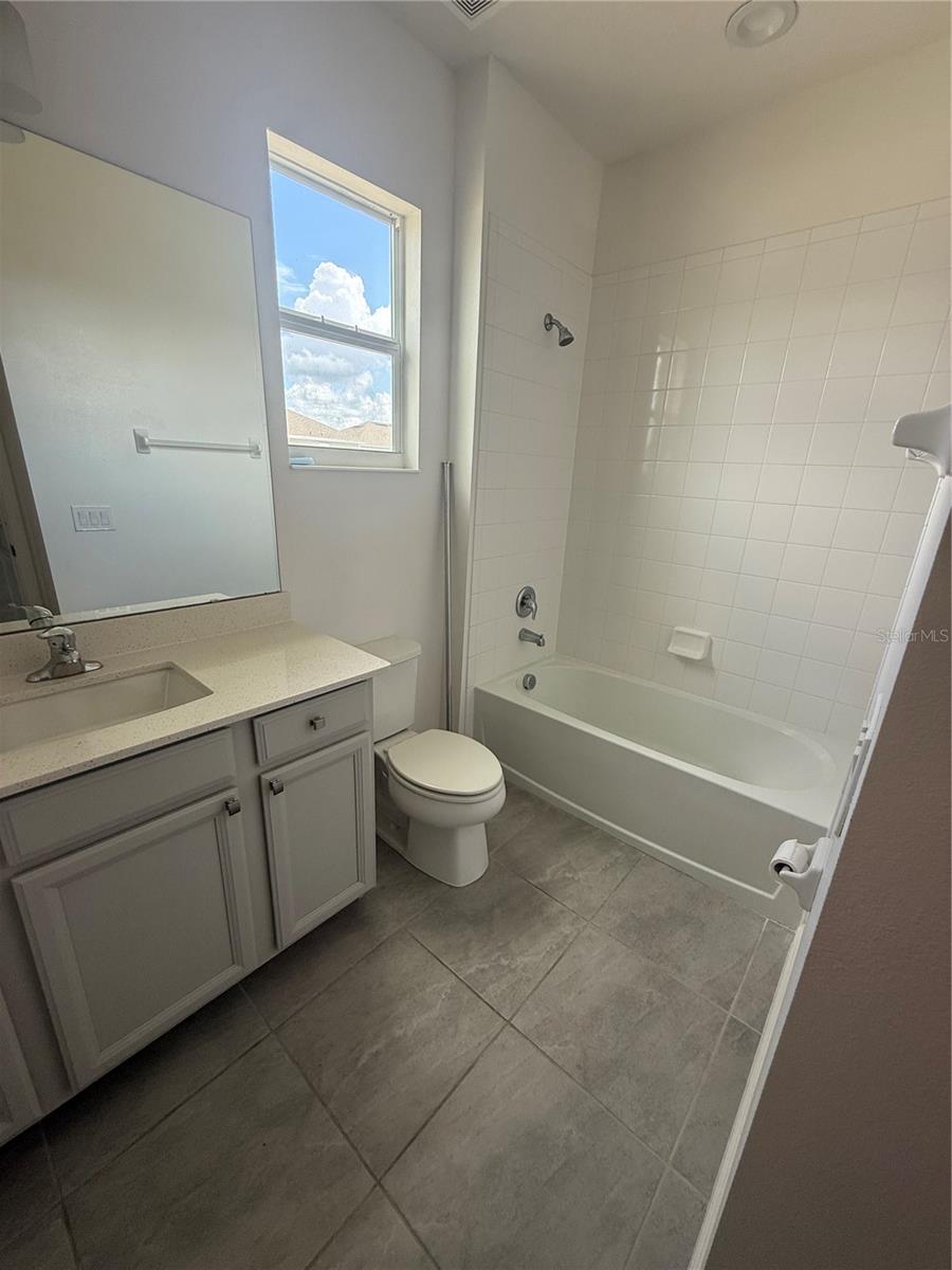 Image 11 of 24 For 1328 Yorkdale Road