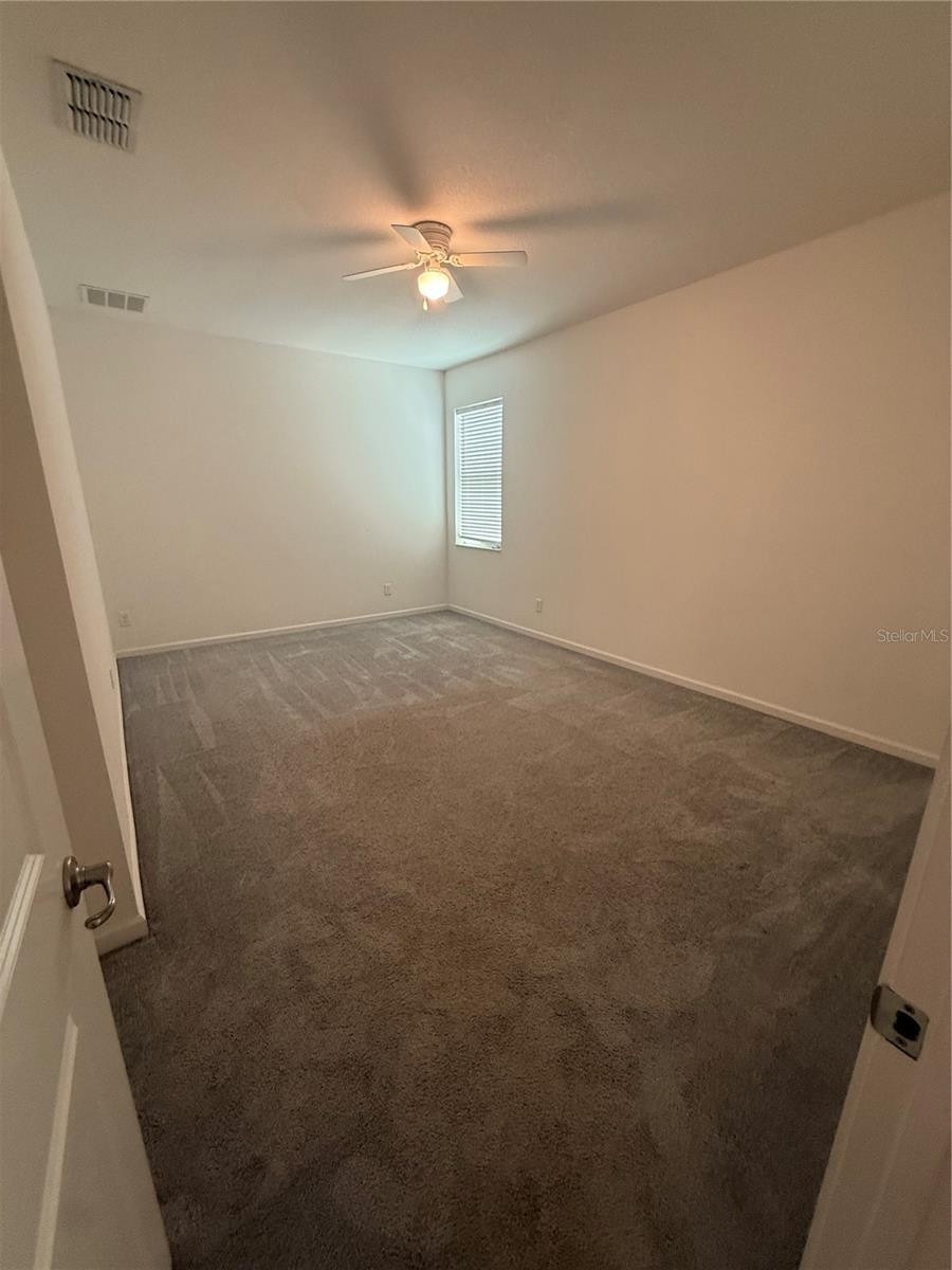 Image 16 of 24 For 1328 Yorkdale Road