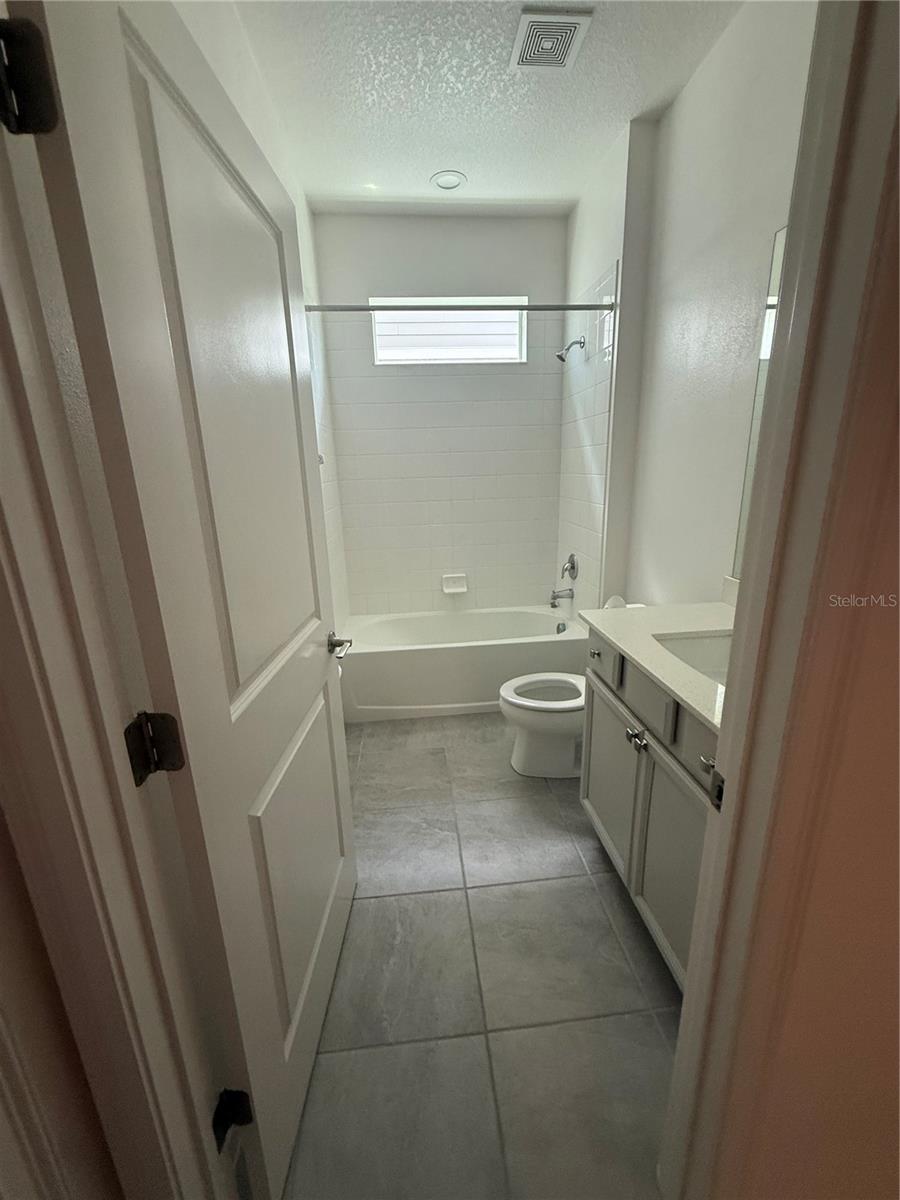 Image 17 of 24 For 1328 Yorkdale Road