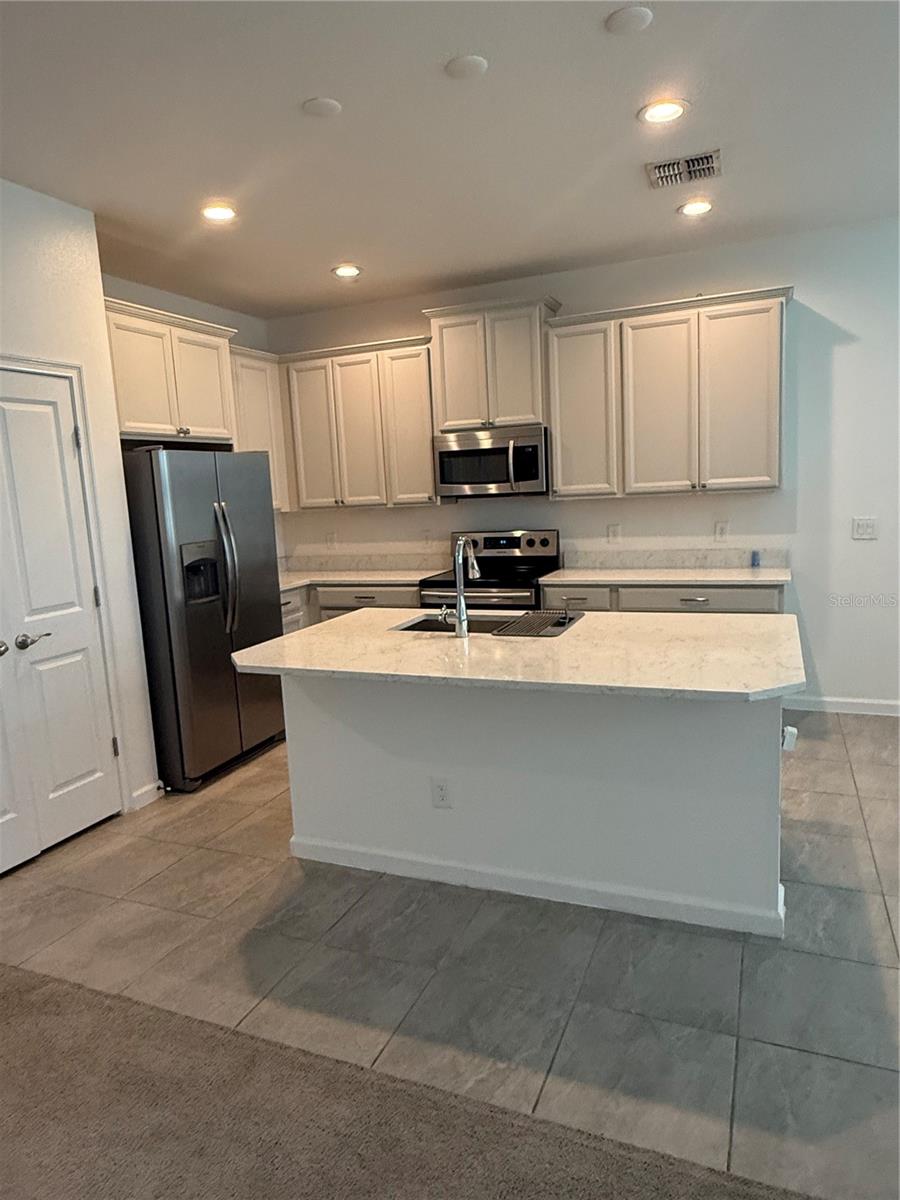 Image 22 of 24 For 1328 Yorkdale Road