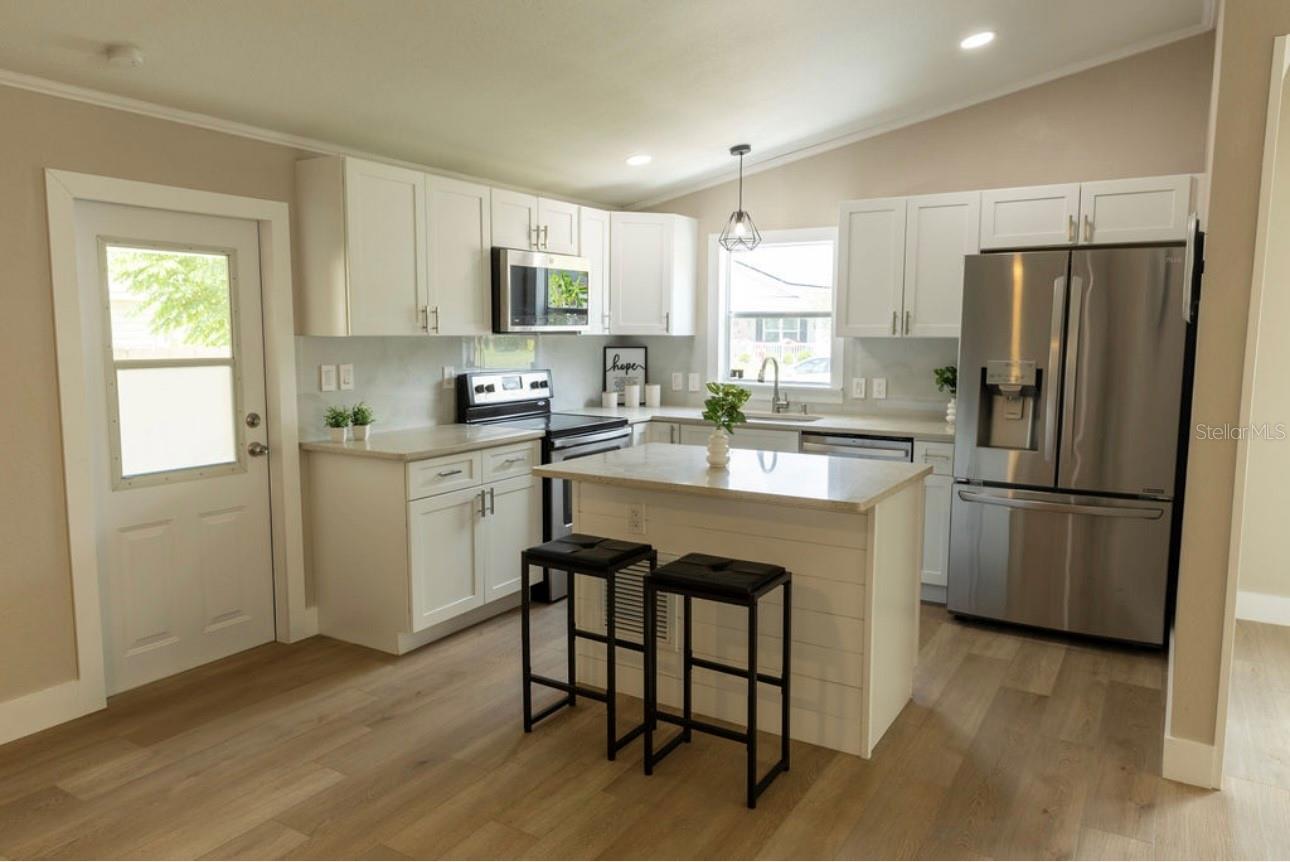 Image 3 of 18 For 1220 Dustin Drive