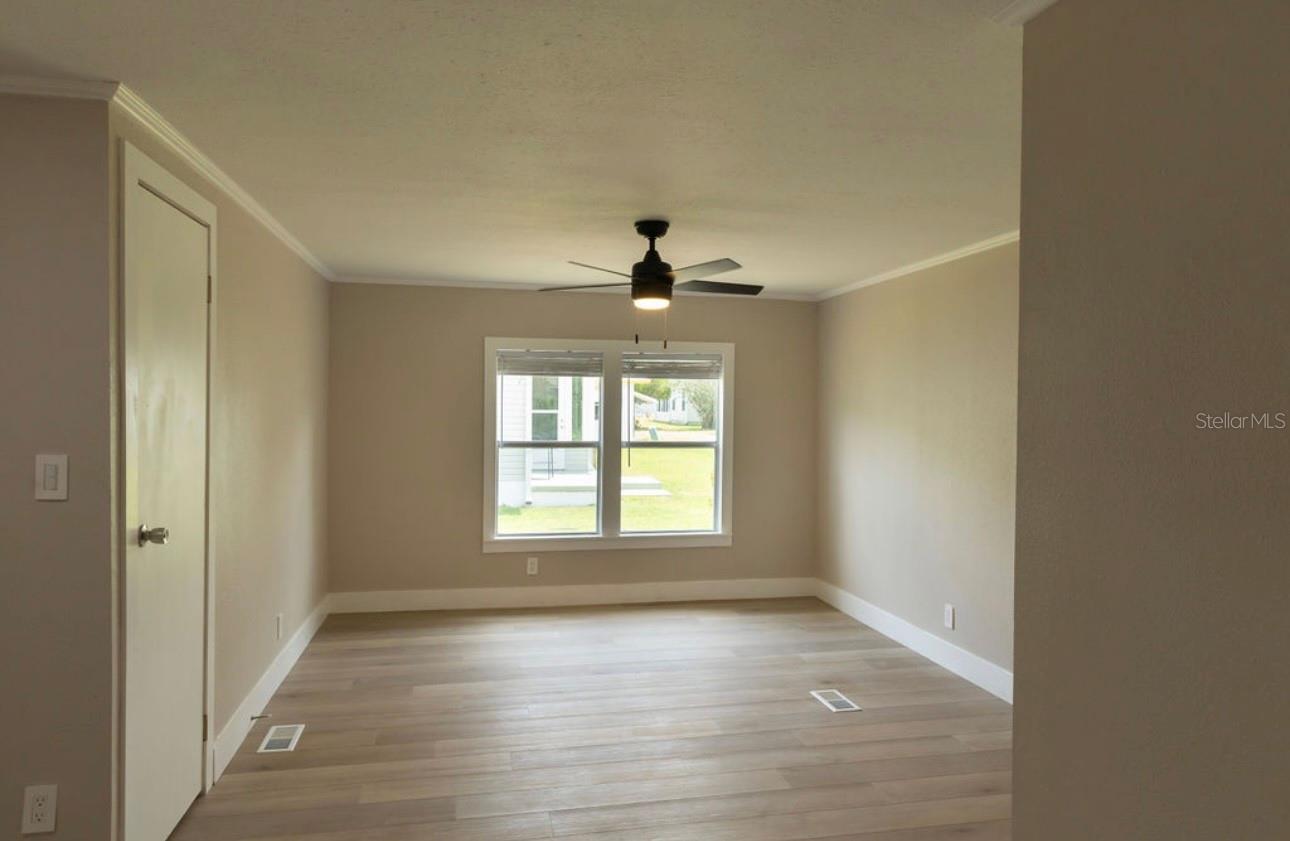 Image 6 of 18 For 1220 Dustin Drive