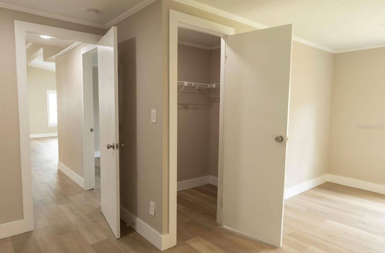 Image 8 of 18 For 1220 Dustin Drive