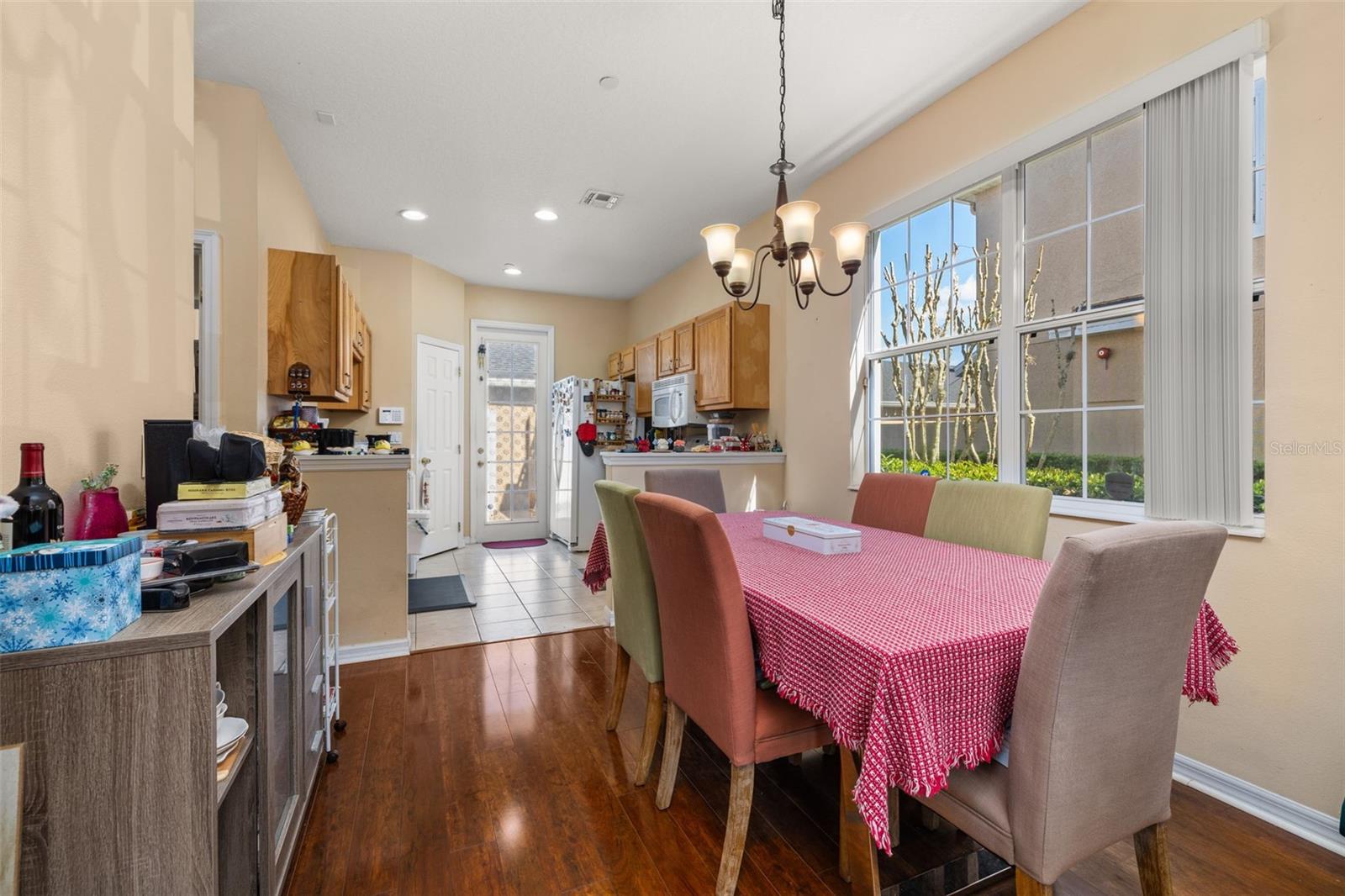 Image 12 of 59 For 9141 Camden Gardens Street