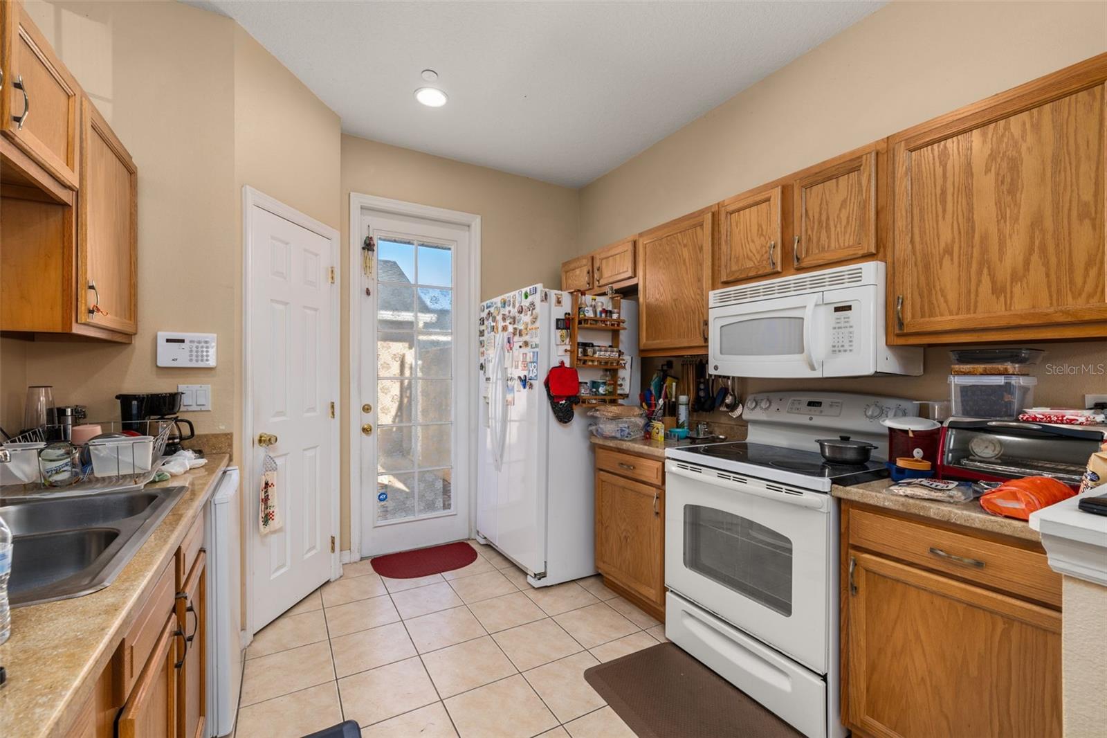 Image 14 of 59 For 9141 Camden Gardens Street