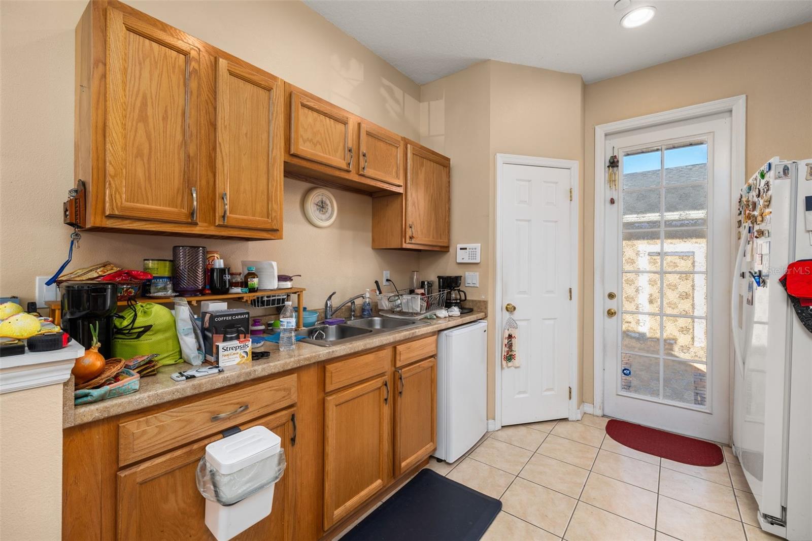 Image 15 of 59 For 9141 Camden Gardens Street