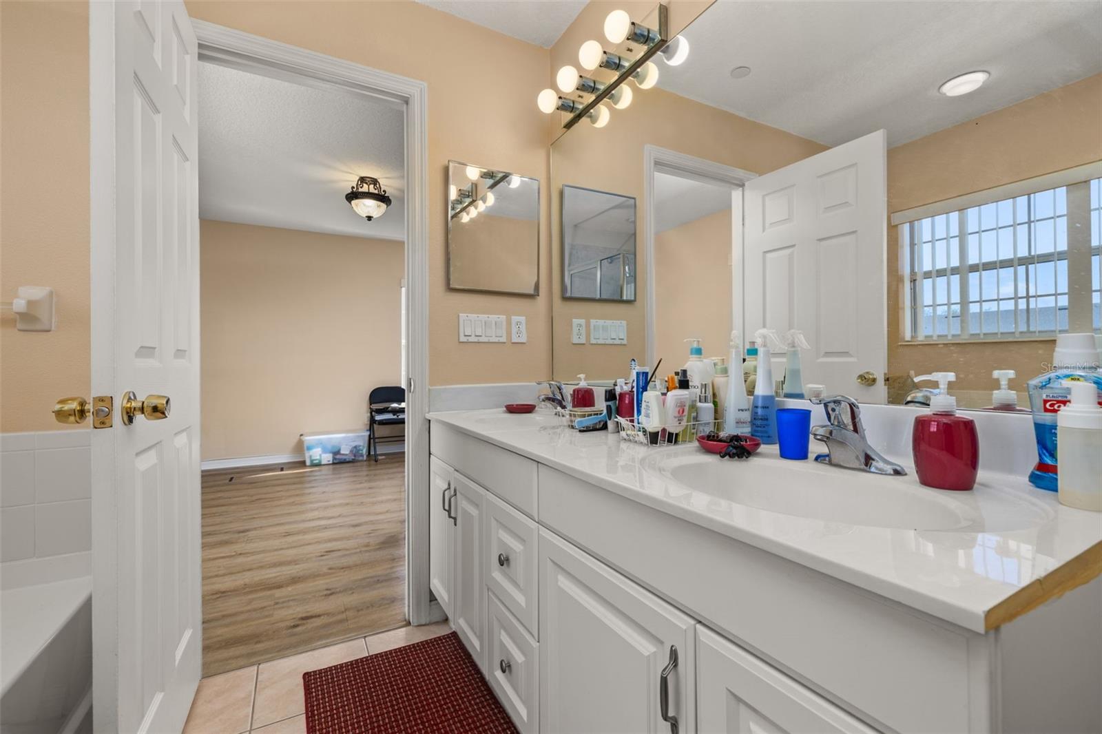 Image 30 of 59 For 9141 Camden Gardens Street
