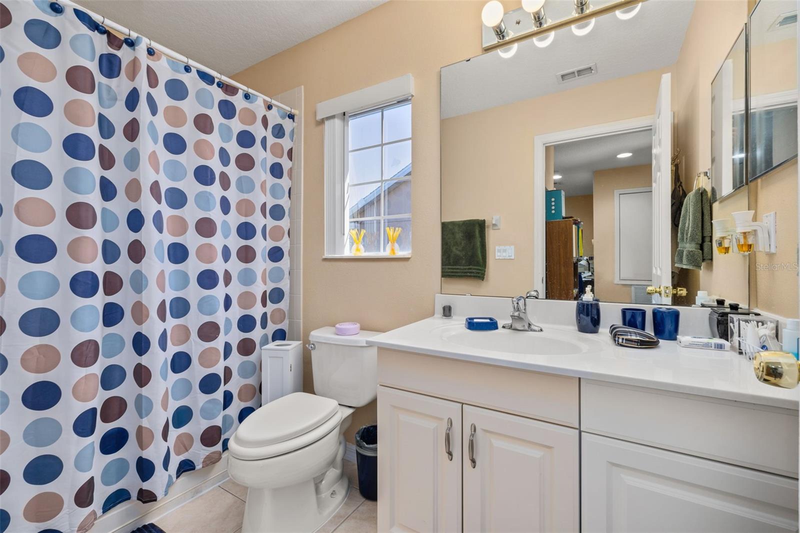 Image 31 of 59 For 9141 Camden Gardens Street
