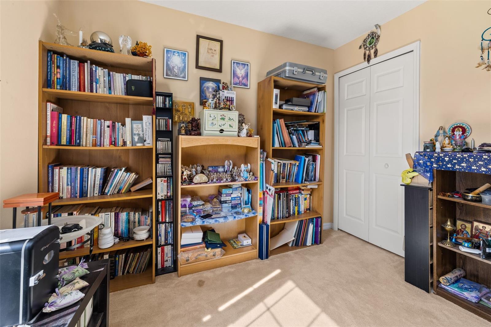 Image 36 of 59 For 9141 Camden Gardens Street