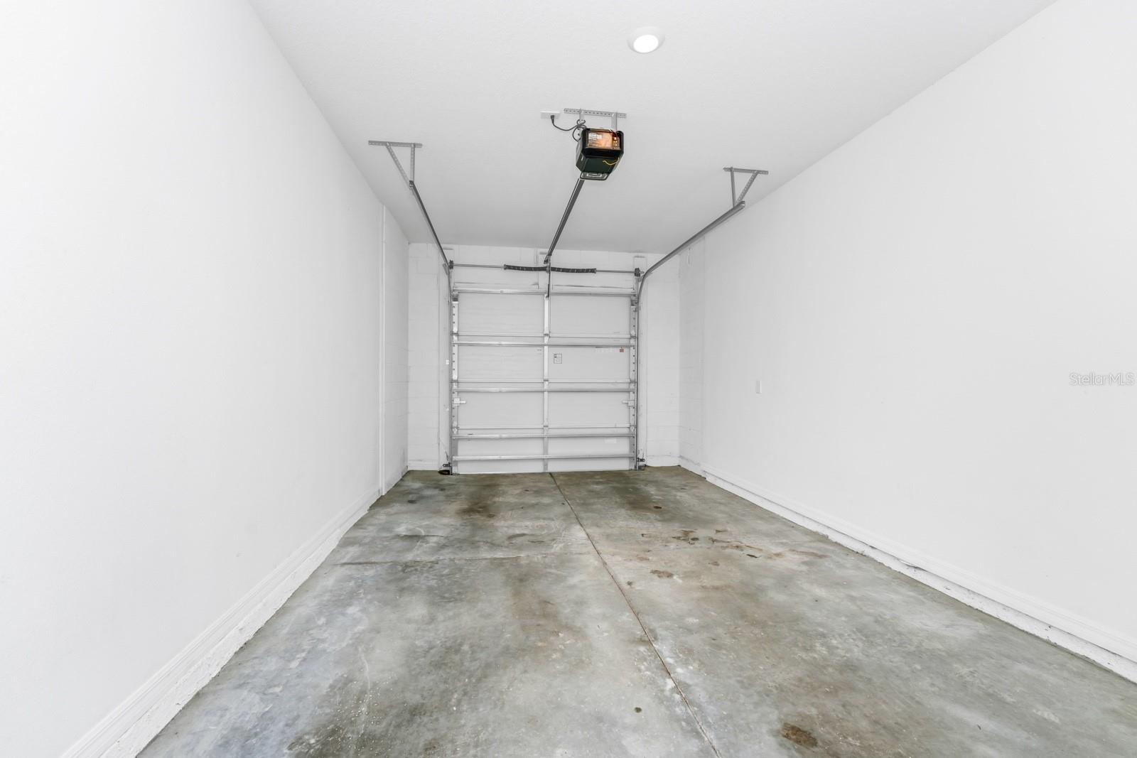 Image 13 of 46 For 809 Benoi Drive