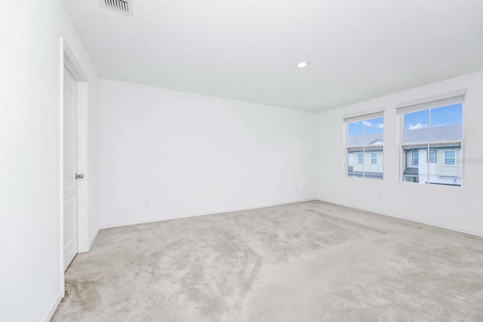 Image 17 of 46 For 809 Benoi Drive