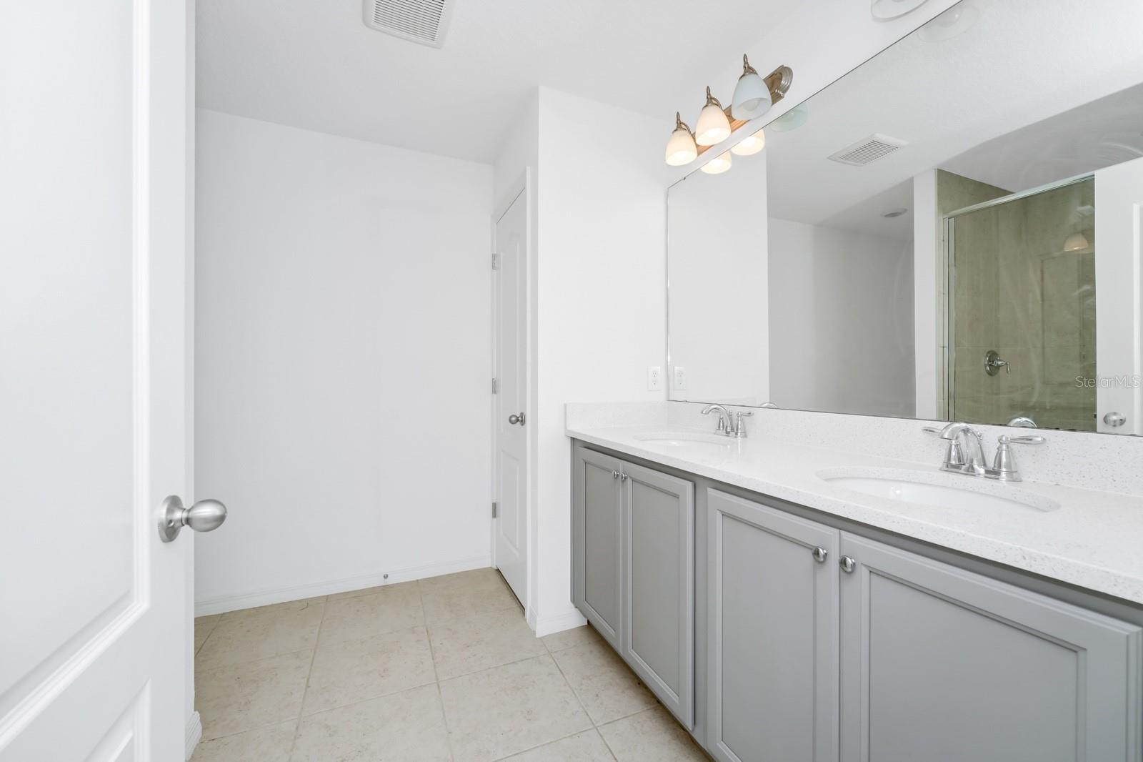Image 19 of 46 For 809 Benoi Drive