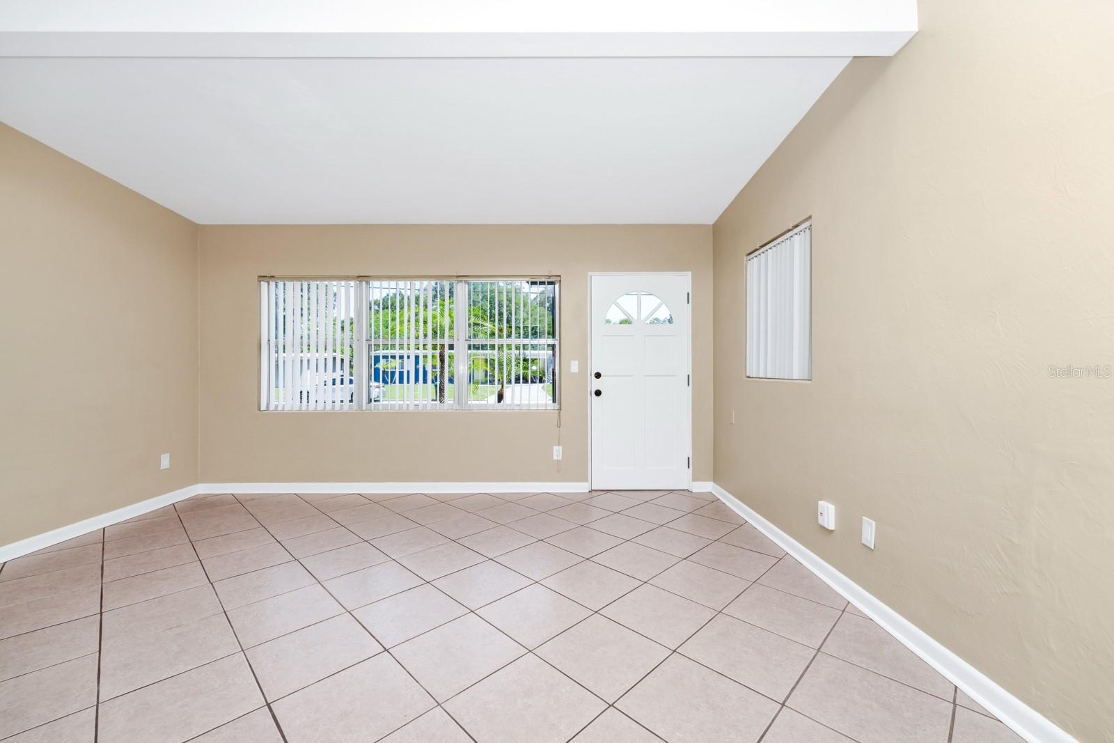 Image 9 of 40 For 1408 Watts Avenue