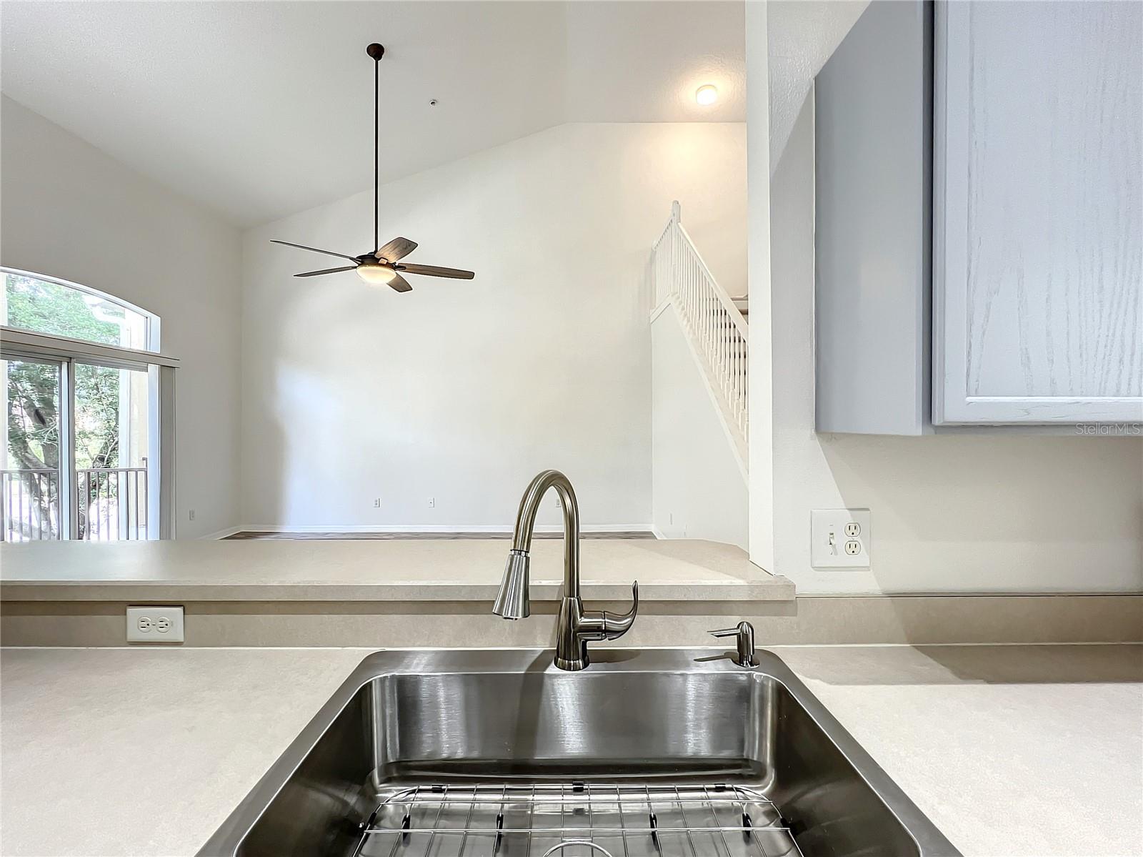 Image 12 of 59 For 696 Seabrook Court 202