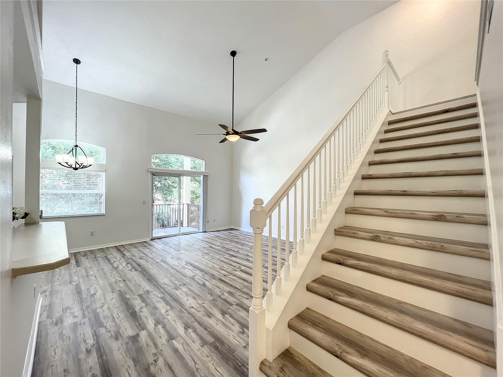 Image 21 of 59 For 696 Seabrook Court 202