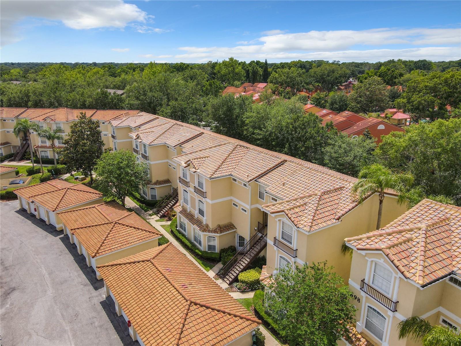Image 3 of 59 For 696 Seabrook Court 202
