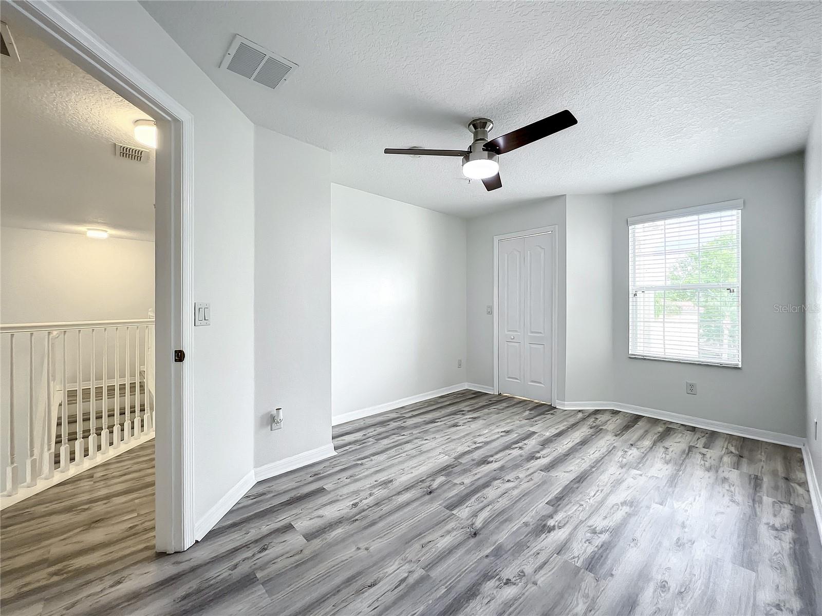 Image 37 of 59 For 696 Seabrook Court 202