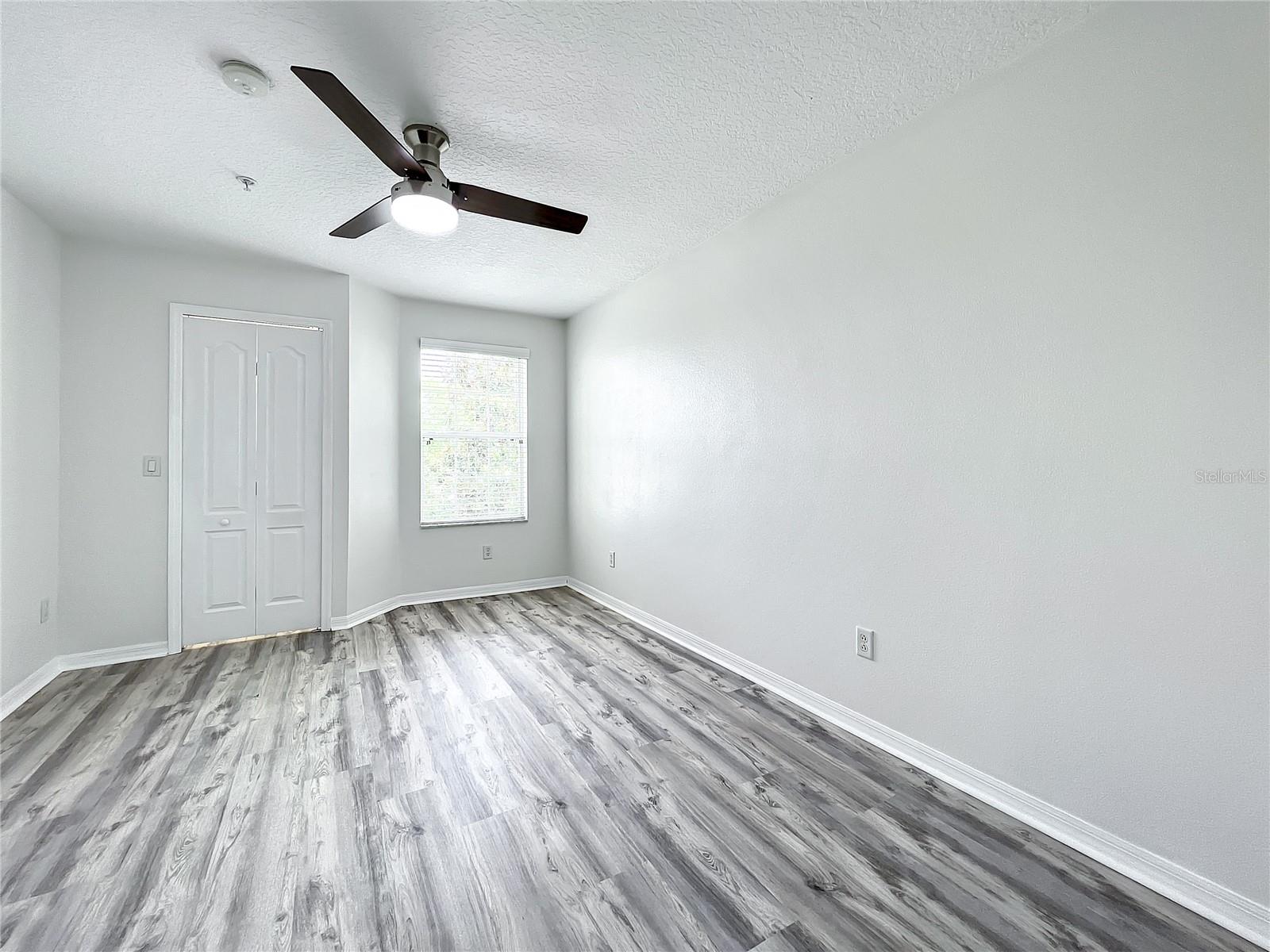 Image 38 of 59 For 696 Seabrook Court 202