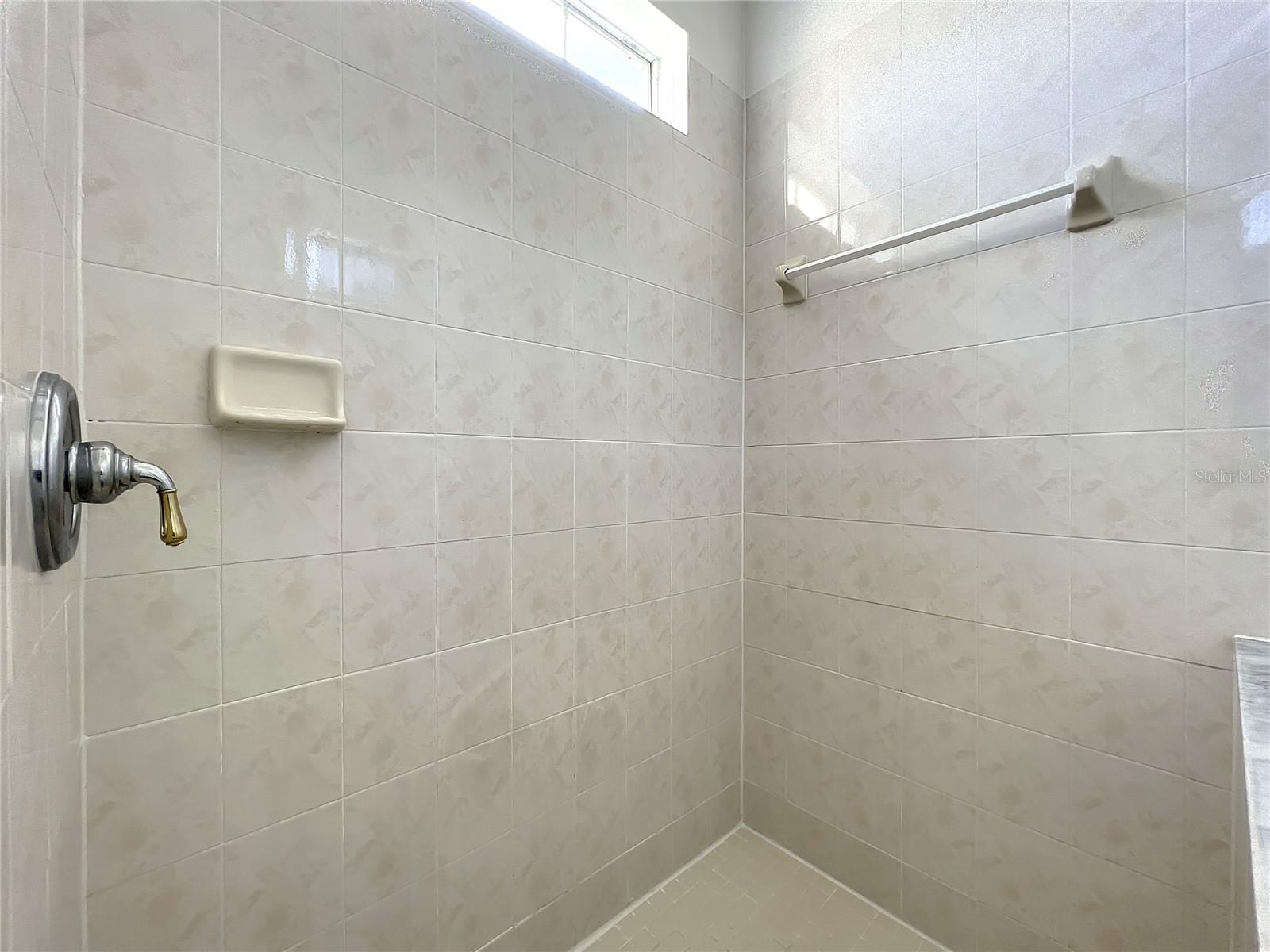 Image 46 of 59 For 696 Seabrook Court 202