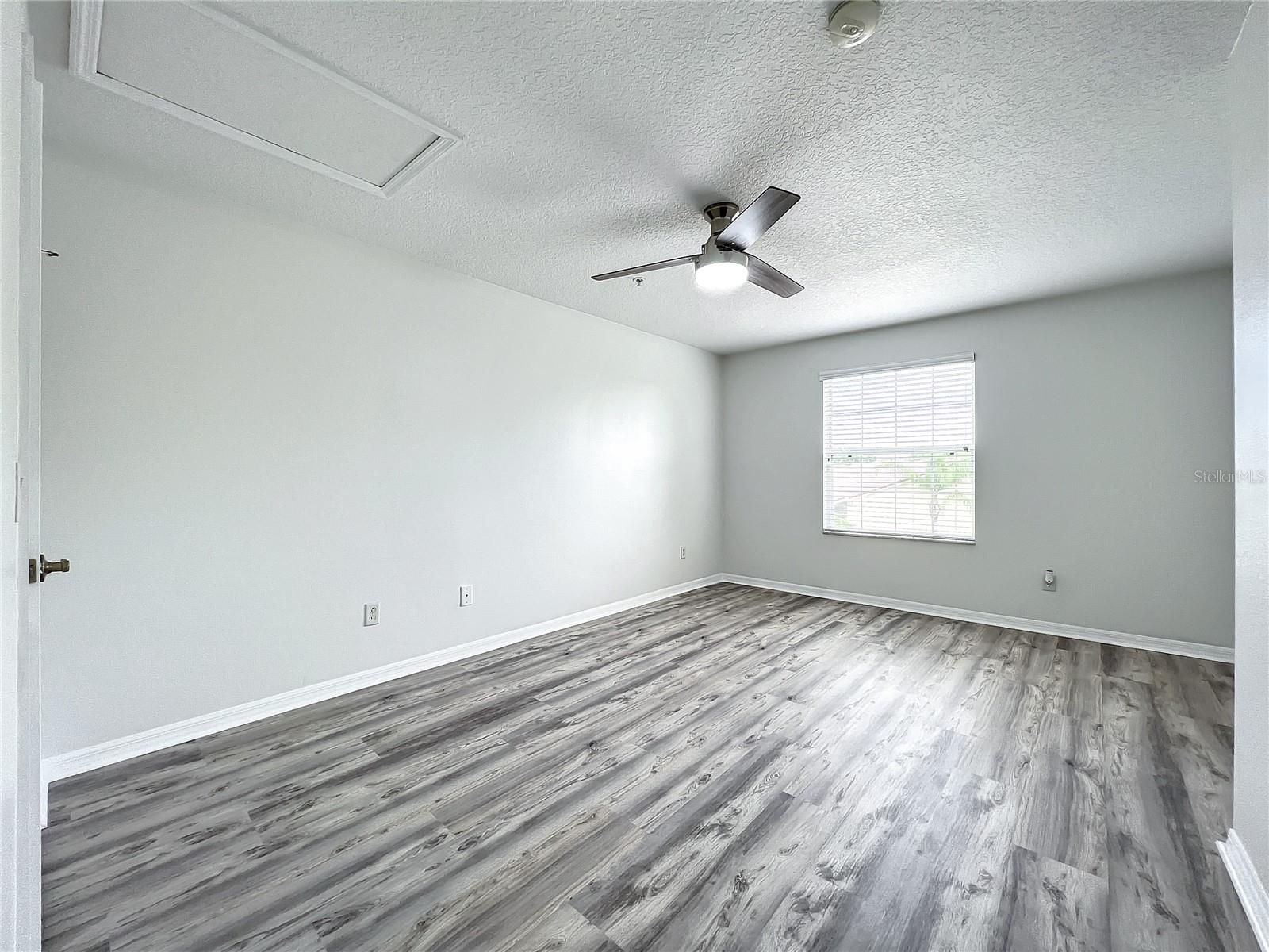 Image 50 of 59 For 696 Seabrook Court 202