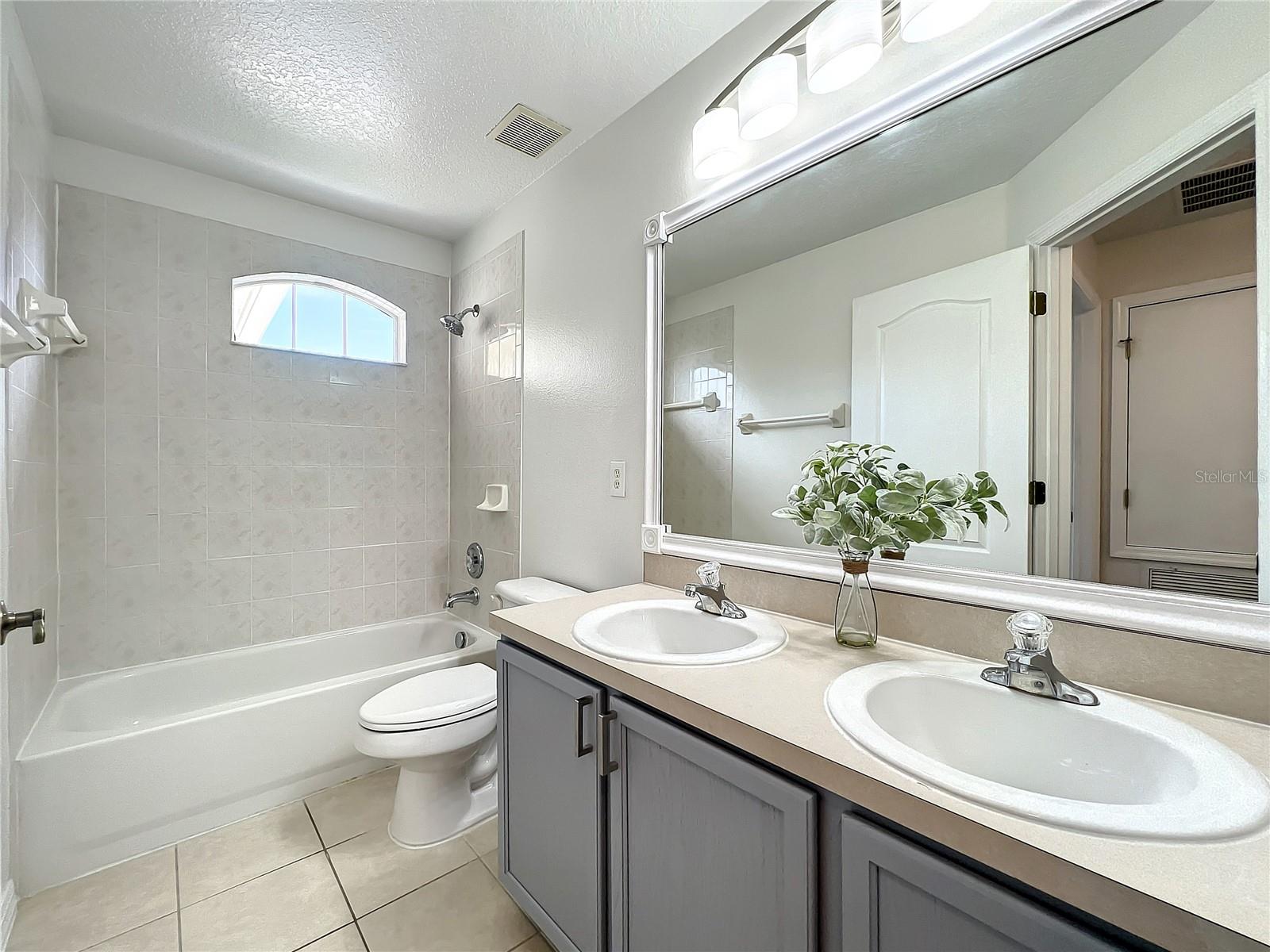 Image 51 of 59 For 696 Seabrook Court 202