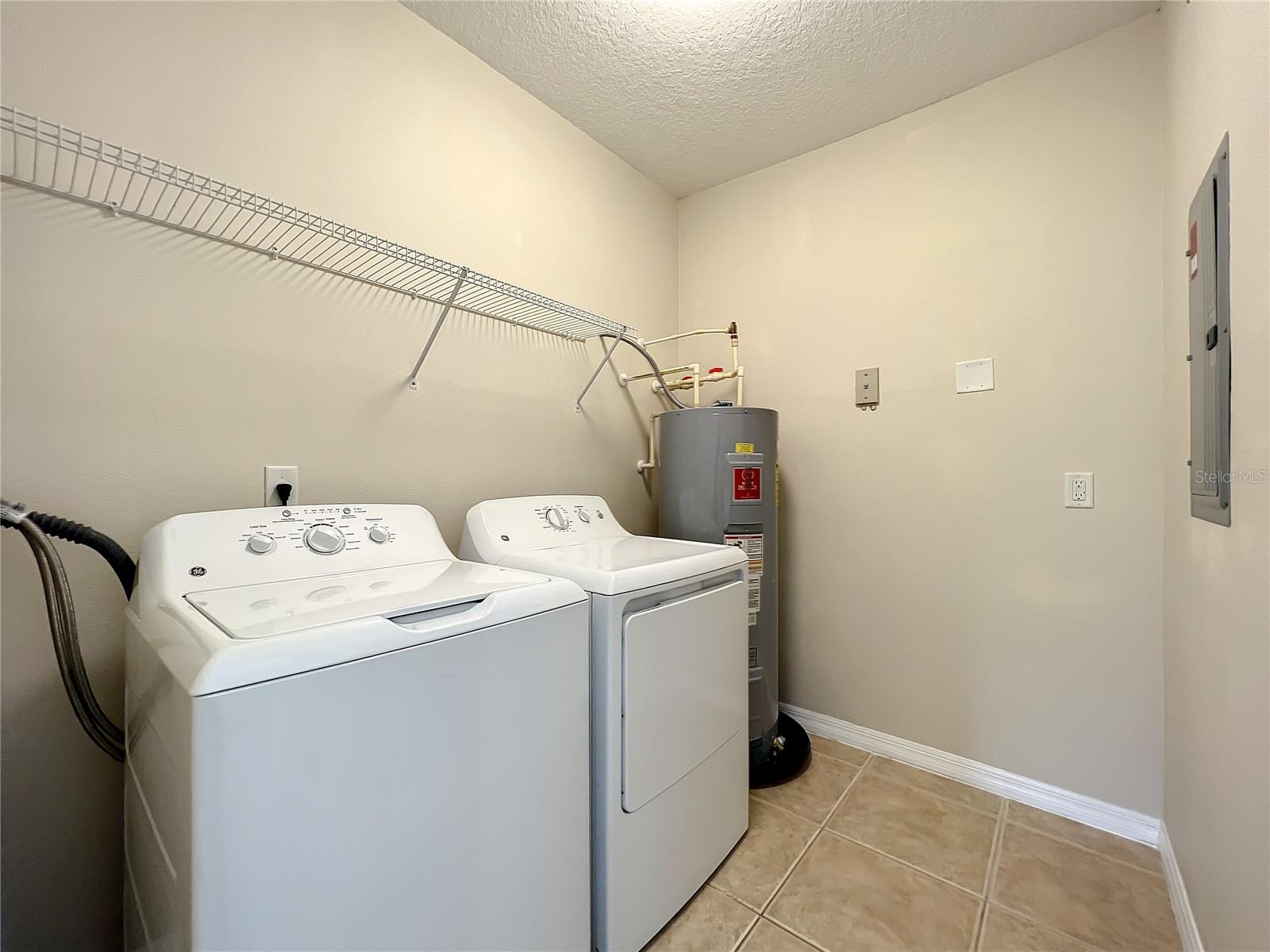 Image 53 of 59 For 696 Seabrook Court 202