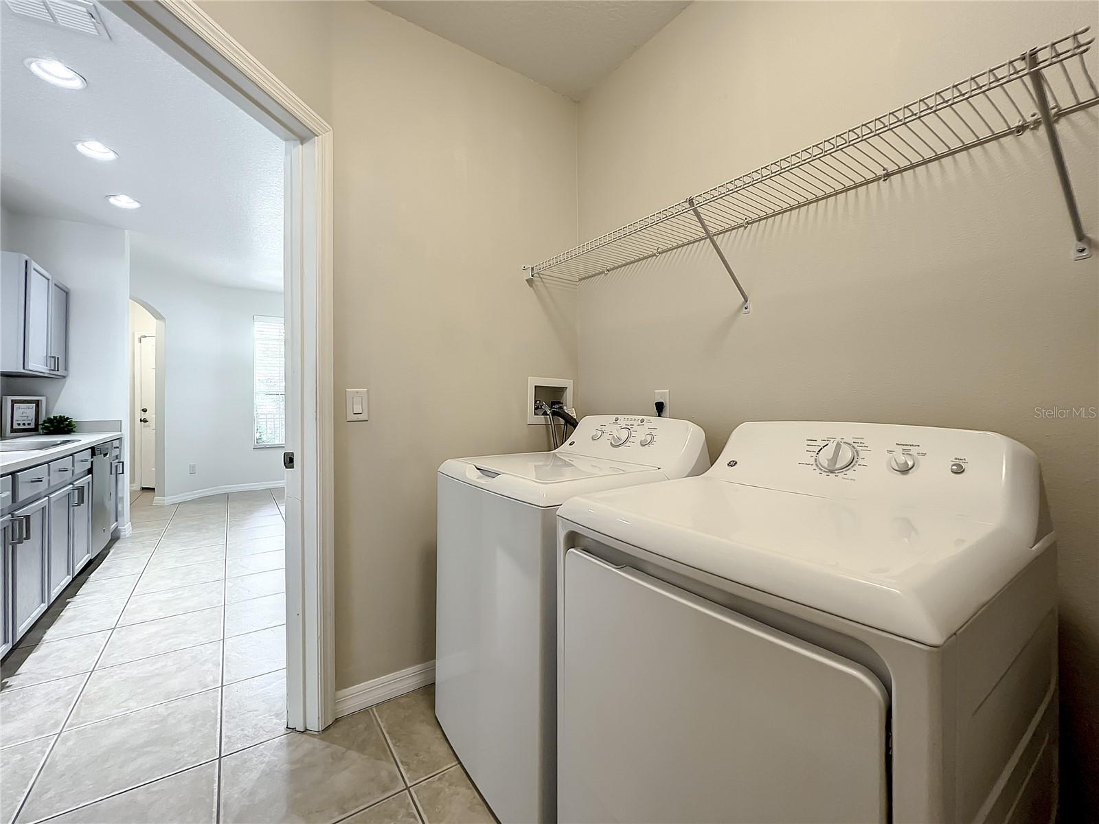 Image 54 of 59 For 696 Seabrook Court 202