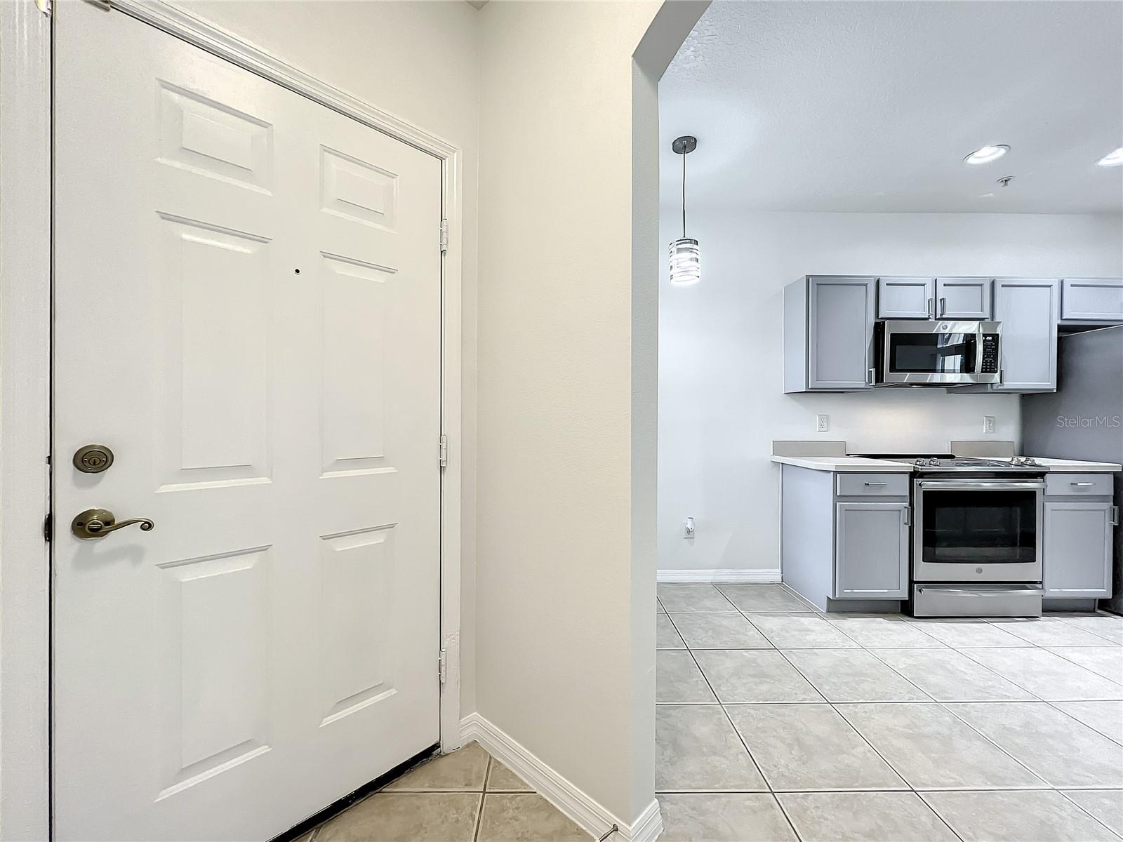Image 6 of 59 For 696 Seabrook Court 202