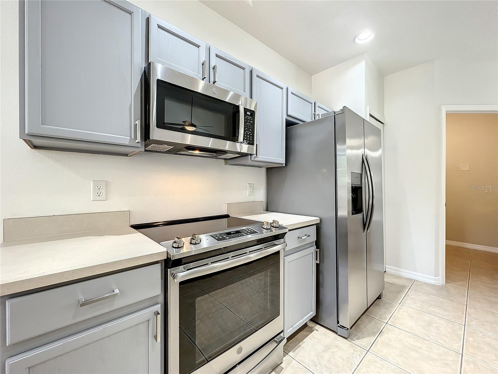 Image 9 of 59 For 696 Seabrook Court 202