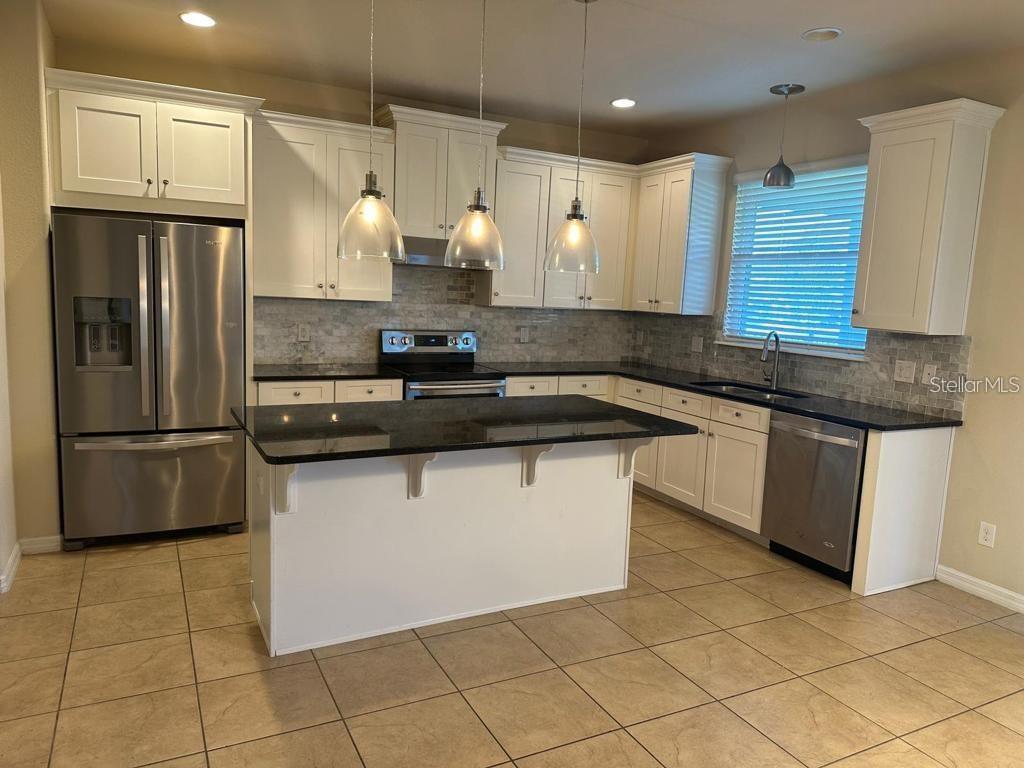 Image 6 of 21 For 4939 Southlawn Avenue