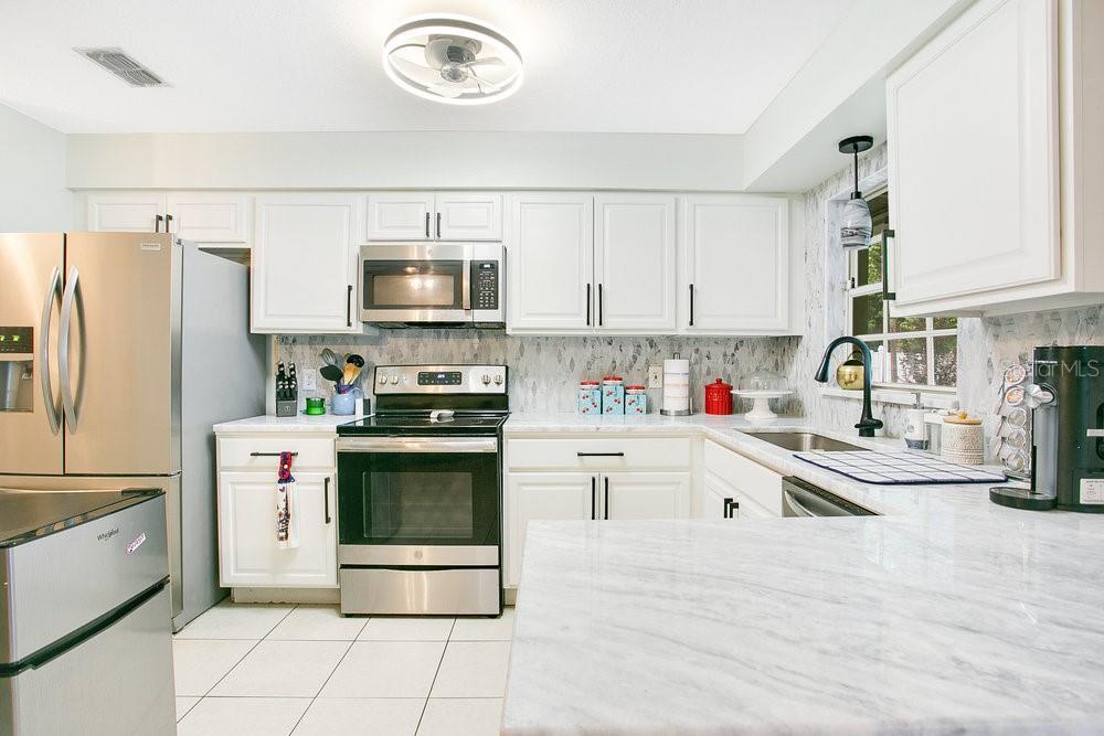 Image 12 of 33 For 2095 Curry Lane