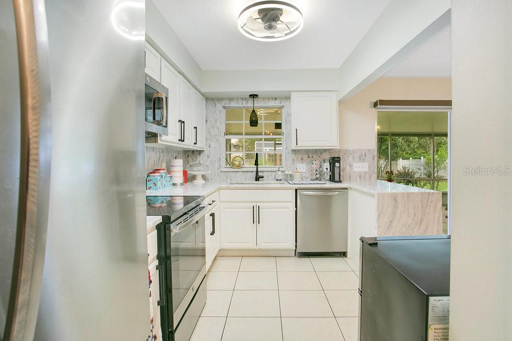 Image 13 of 33 For 2095 Curry Lane
