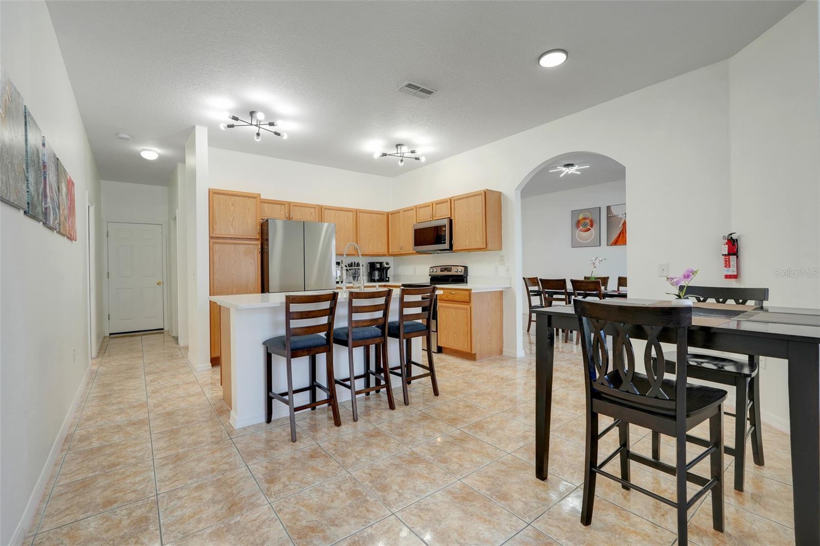 Image 14 of 42 For 560 Viceroy Court