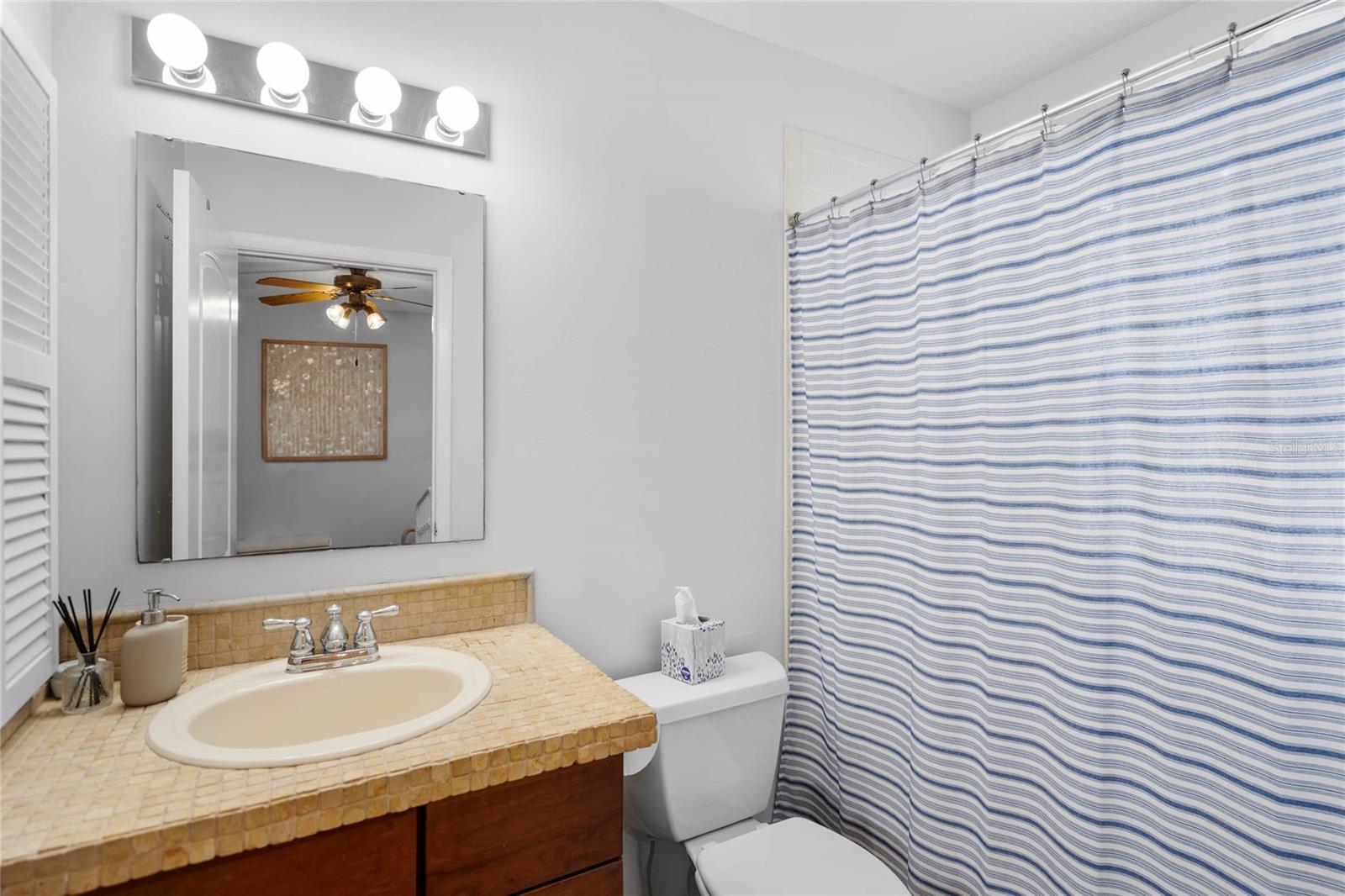 Image 26 of 47 For 1092 Sanabel Court Ne