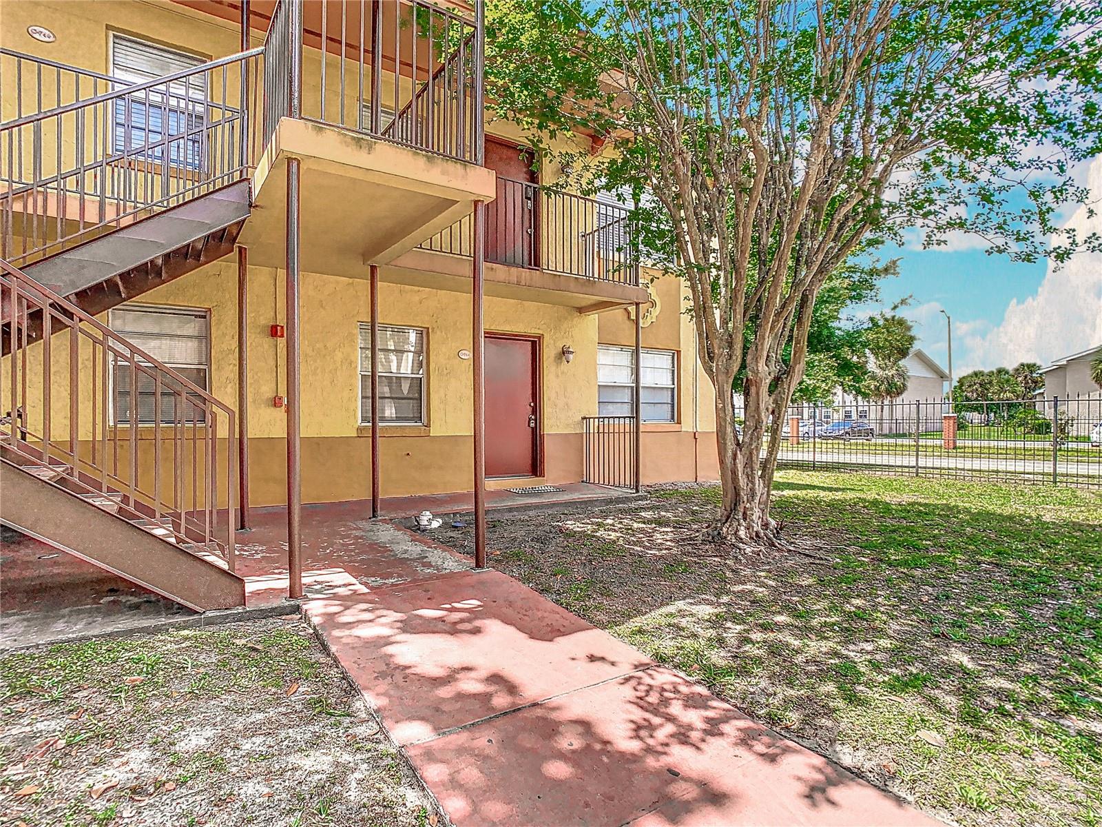 Image 22 of 30 For 744 Wyman Court 744