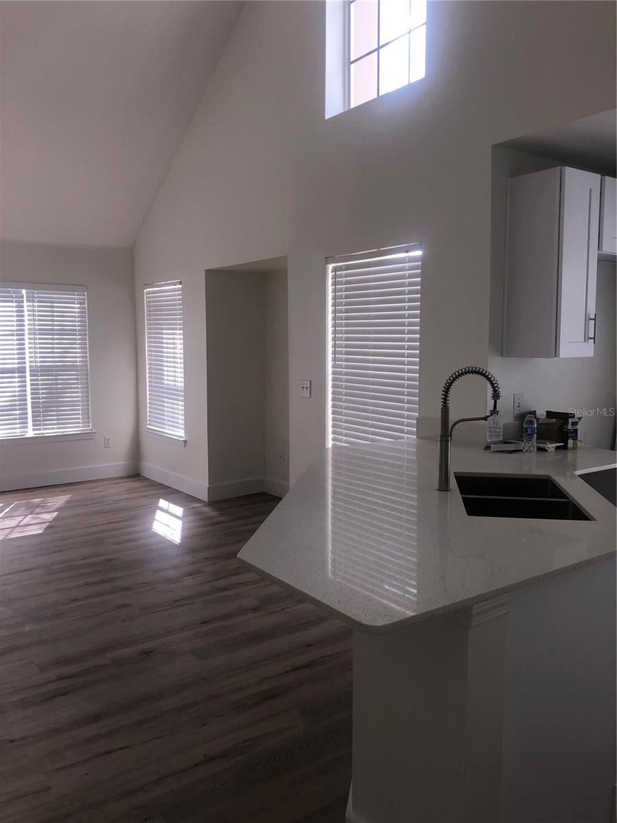 Image 5 of 15 For 8957 Lee Vista Boulevard 2507