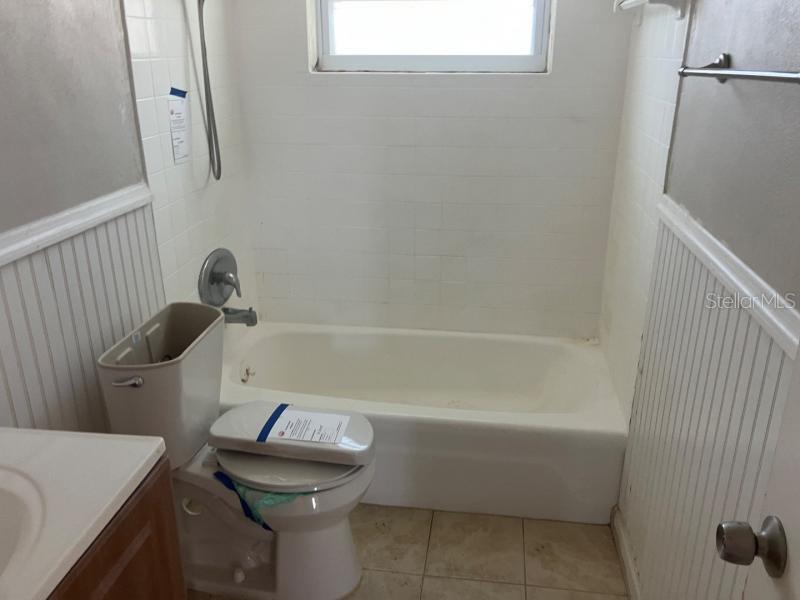 Image 6 of 11 For 3347 Roxbury Drive