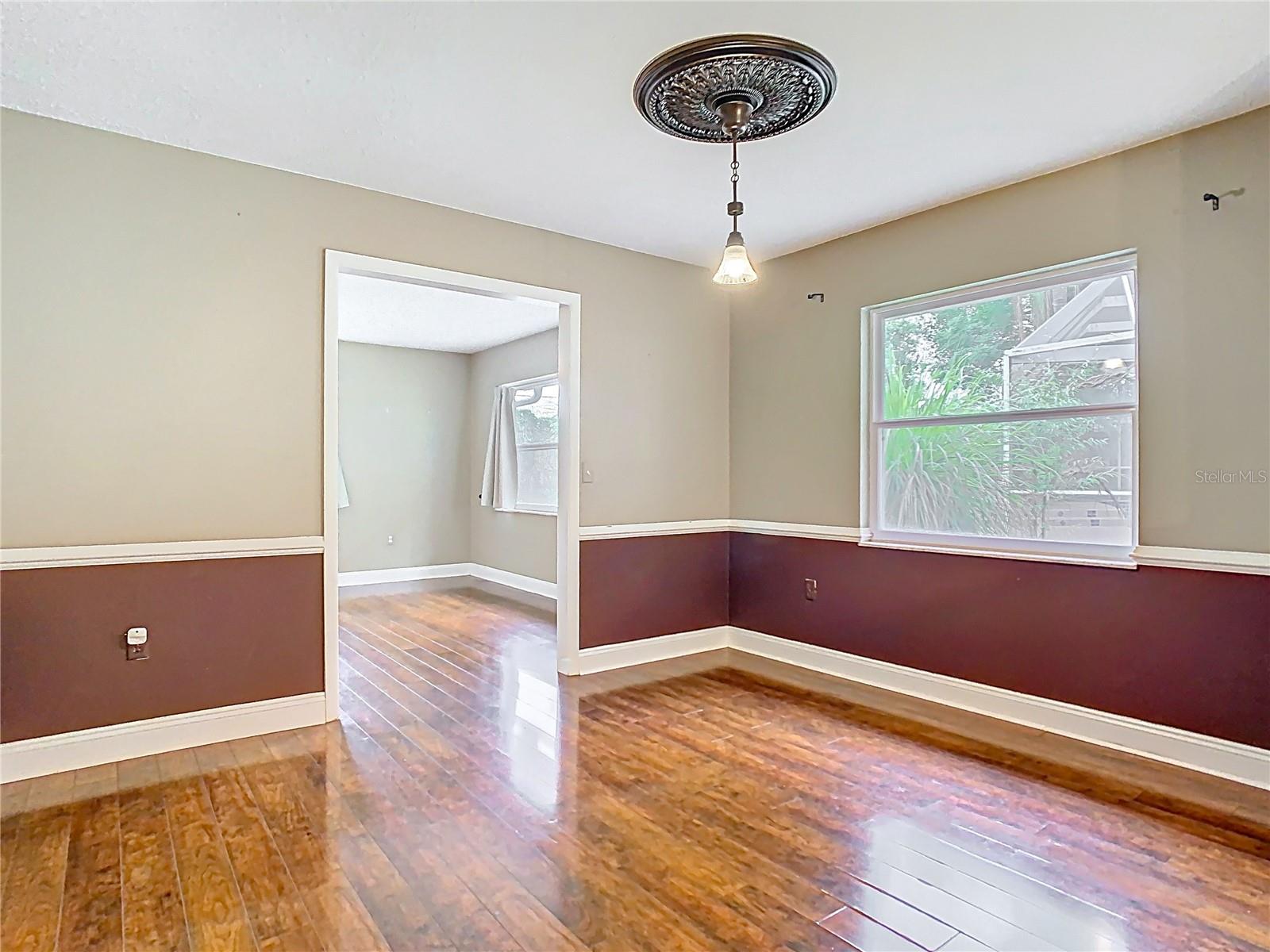 Image 12 of 77 For 148 Tarrytown Trl
