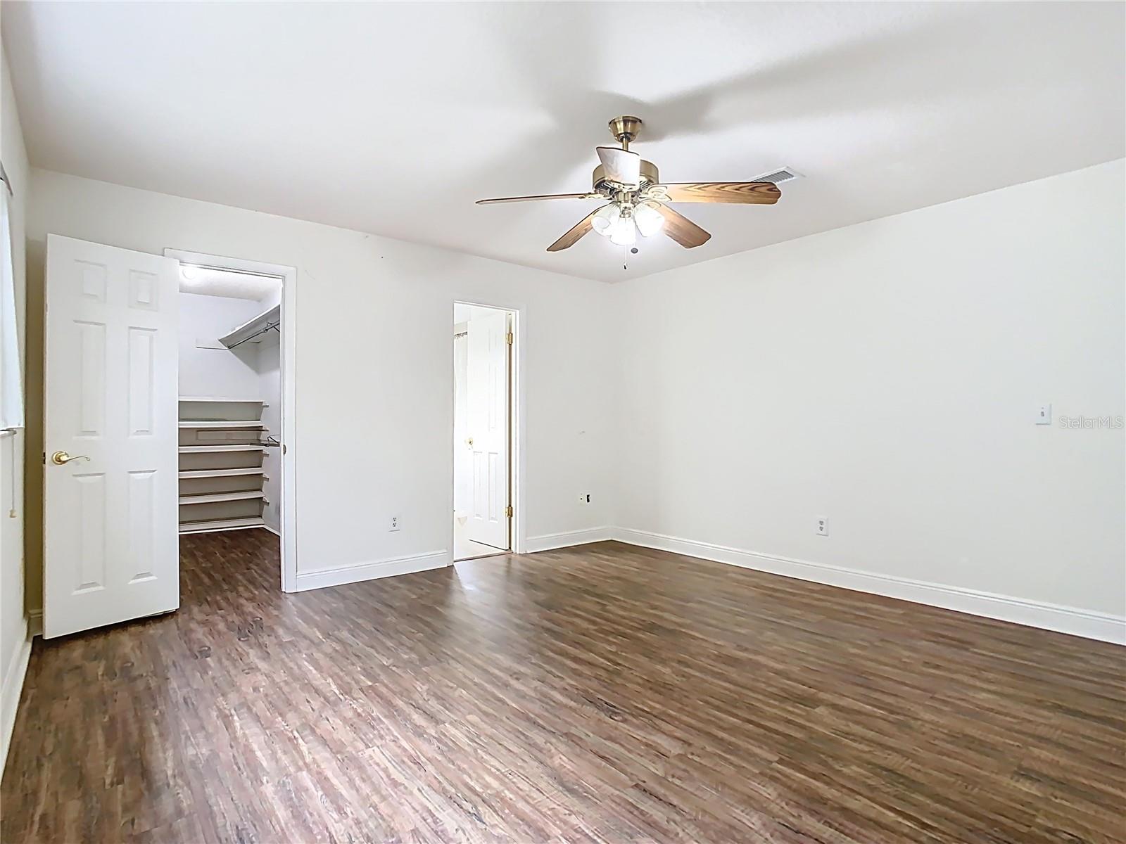 Image 19 of 77 For 148 Tarrytown Trl
